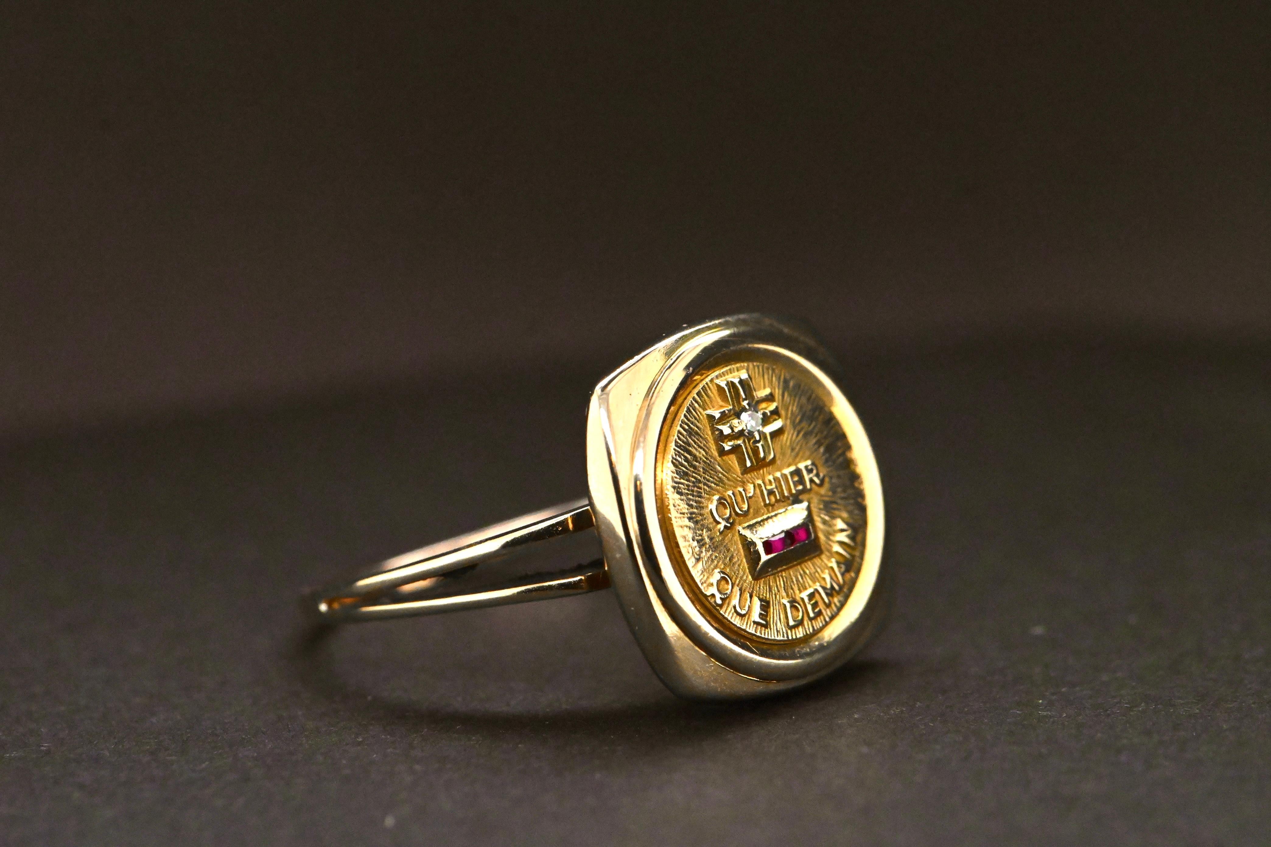 18 Carat Gold Ring More Than Yesterday Less Than Tomorrow Augis 4
