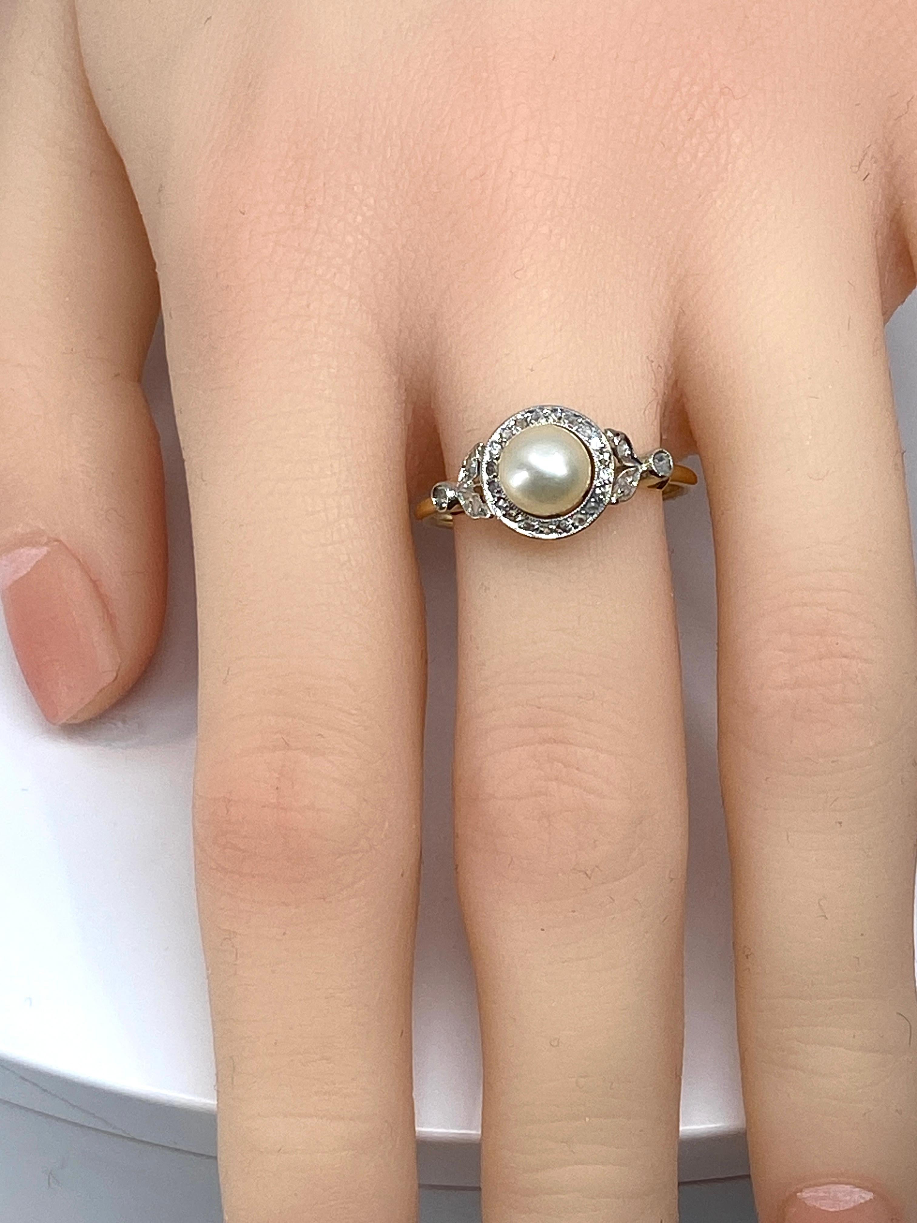 Ring aus 18 Karat Gold, mit Perlen und Diamanten besetzt, Zeit um 1900. im Angebot 6