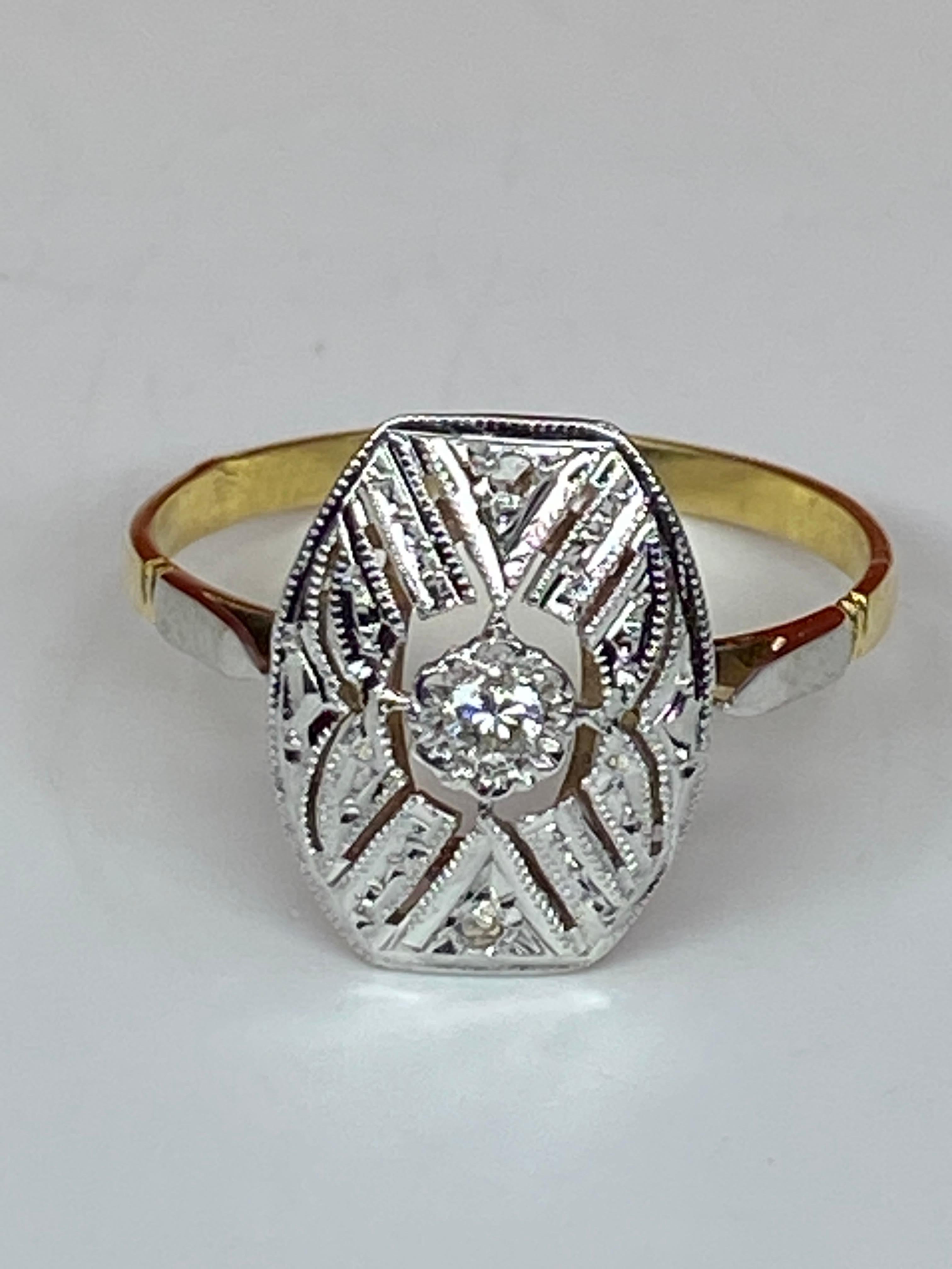 18 Carat Gold Ring Set with Diamonds, Art Déco Period 5