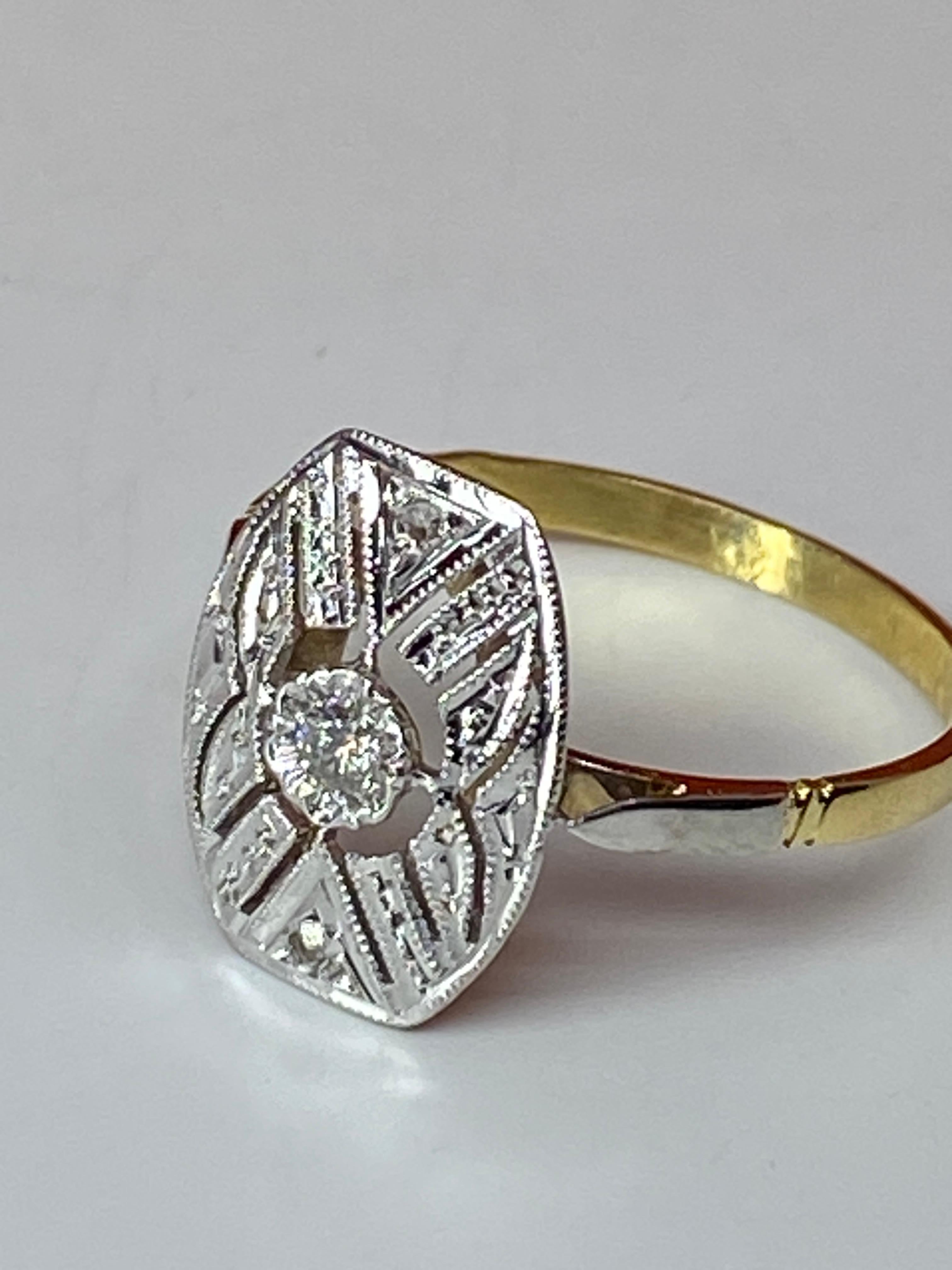 18 Carat Gold Ring Set with Diamonds, Art Déco Period 8