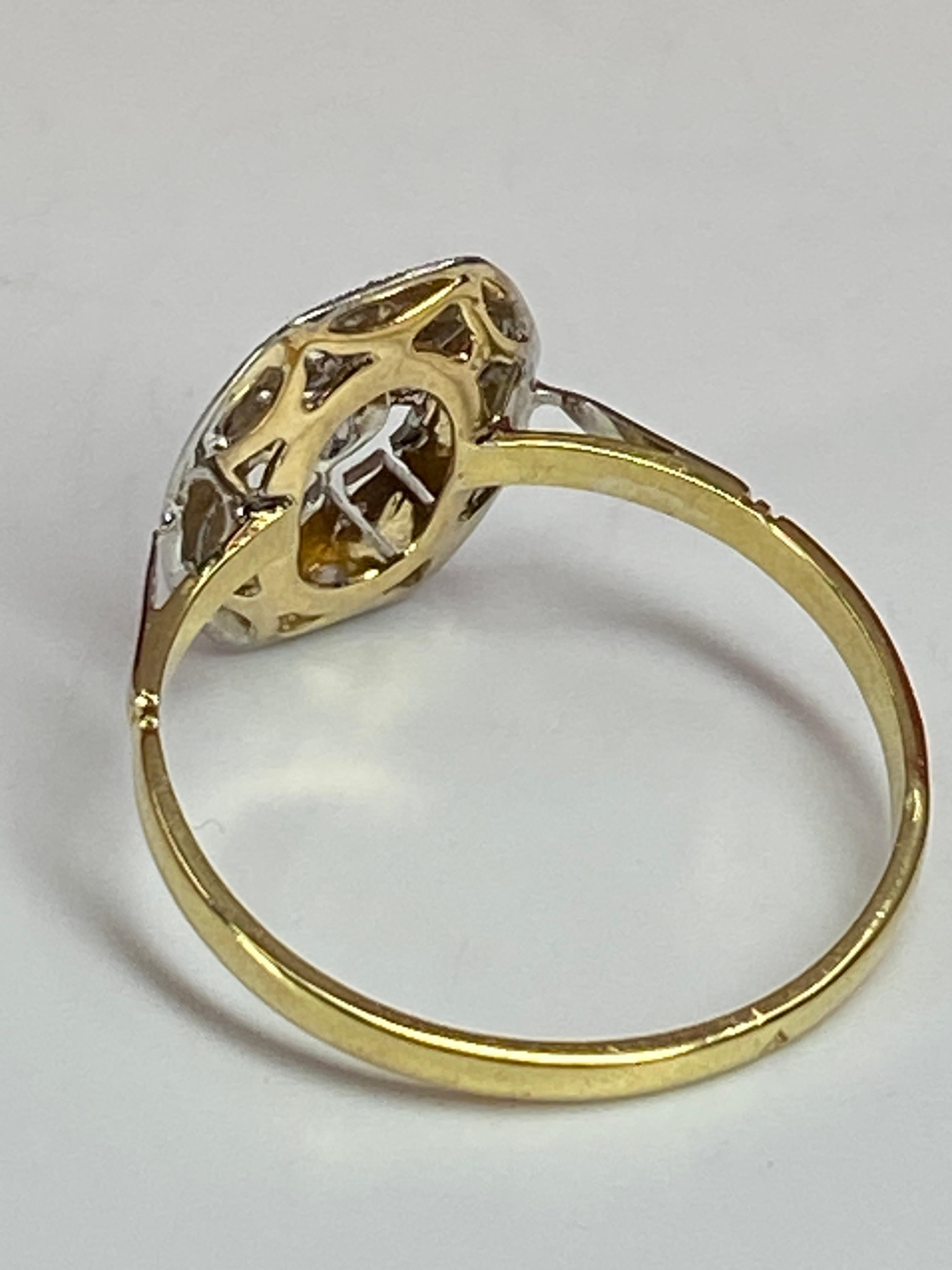 18 Carat Gold Ring Set with Diamonds, Art Déco Period 1