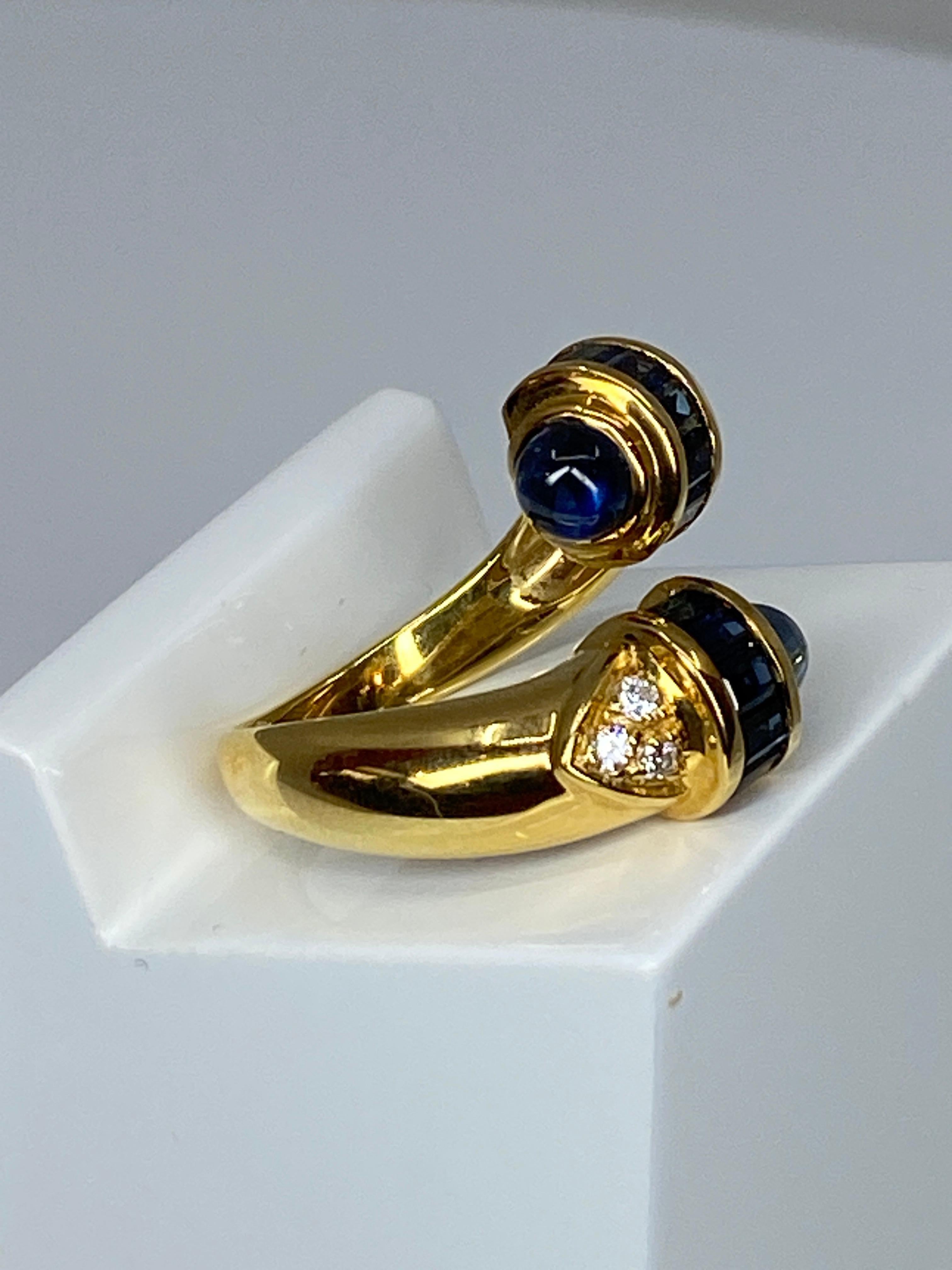 18 Carat Gold Ring Set with Sapphires and Diamonds, Model «You and Me » For Sale 6