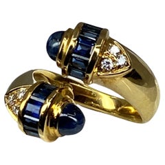 18 Carat Gold Ring Set with Sapphires and Diamonds, Model «You and Me »