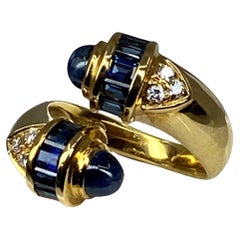 Conjunto de Anillos de Oro de 18 Quilates con Zafiros y Diamantes, Modelo "Tú y Yo".