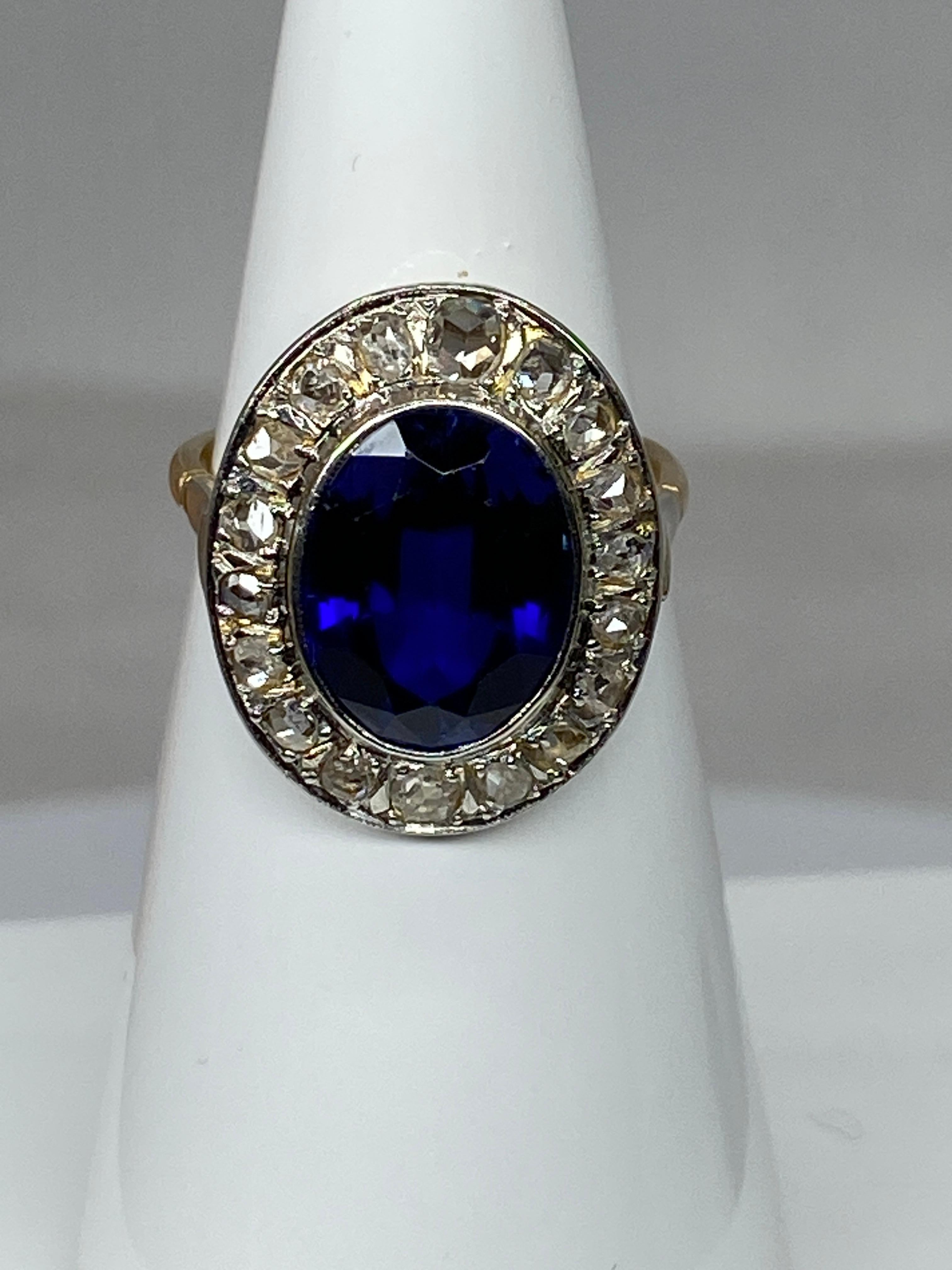 Romantic 18 Carat Gold Ring Verneuil Sapphire and Rose-Cut Diamonds, 1900 Period