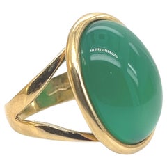 18-Carat Gold Ring with Green Agate