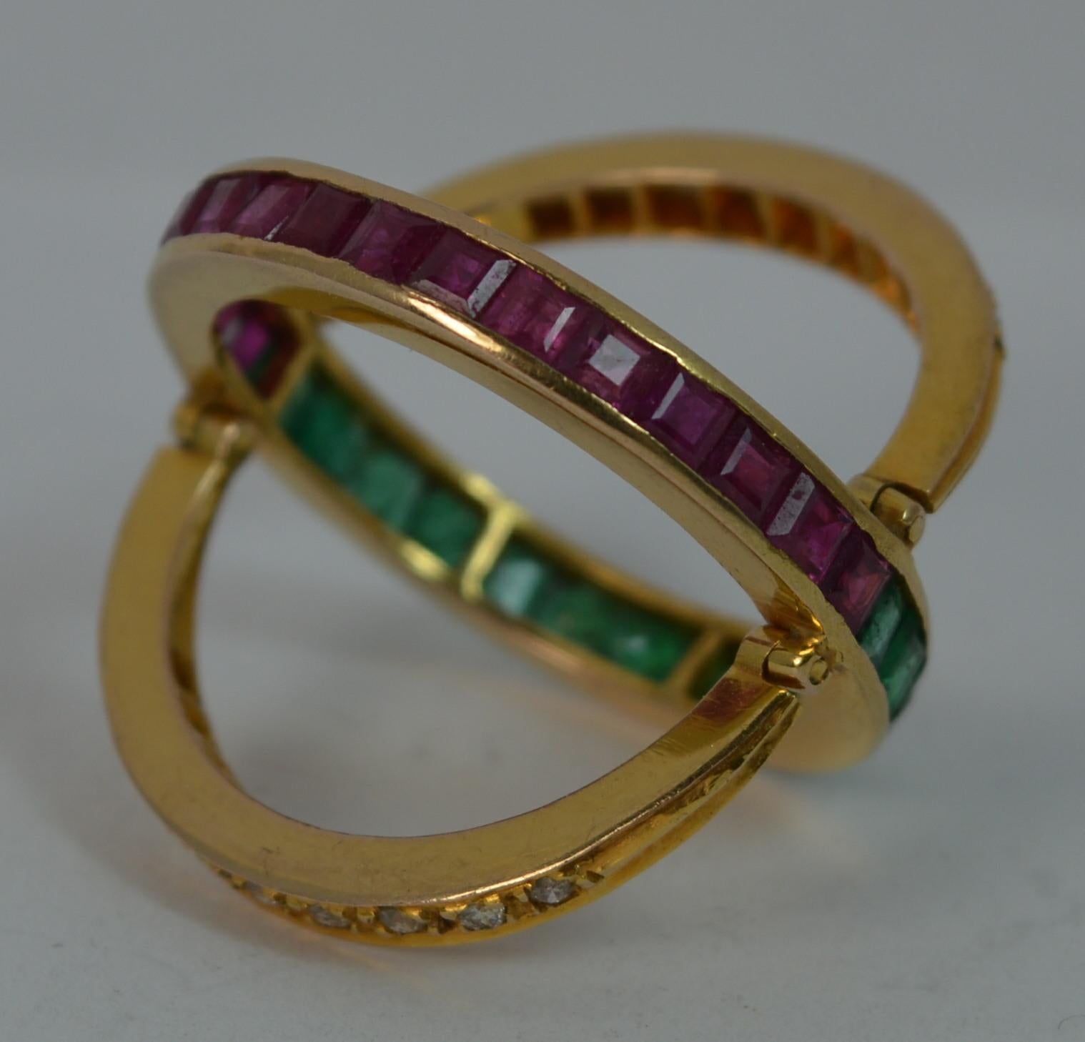 18 Carat Gold Ruby Emerald and Diamond Full Eternity Day Night Ring In Good Condition In St Helens, GB