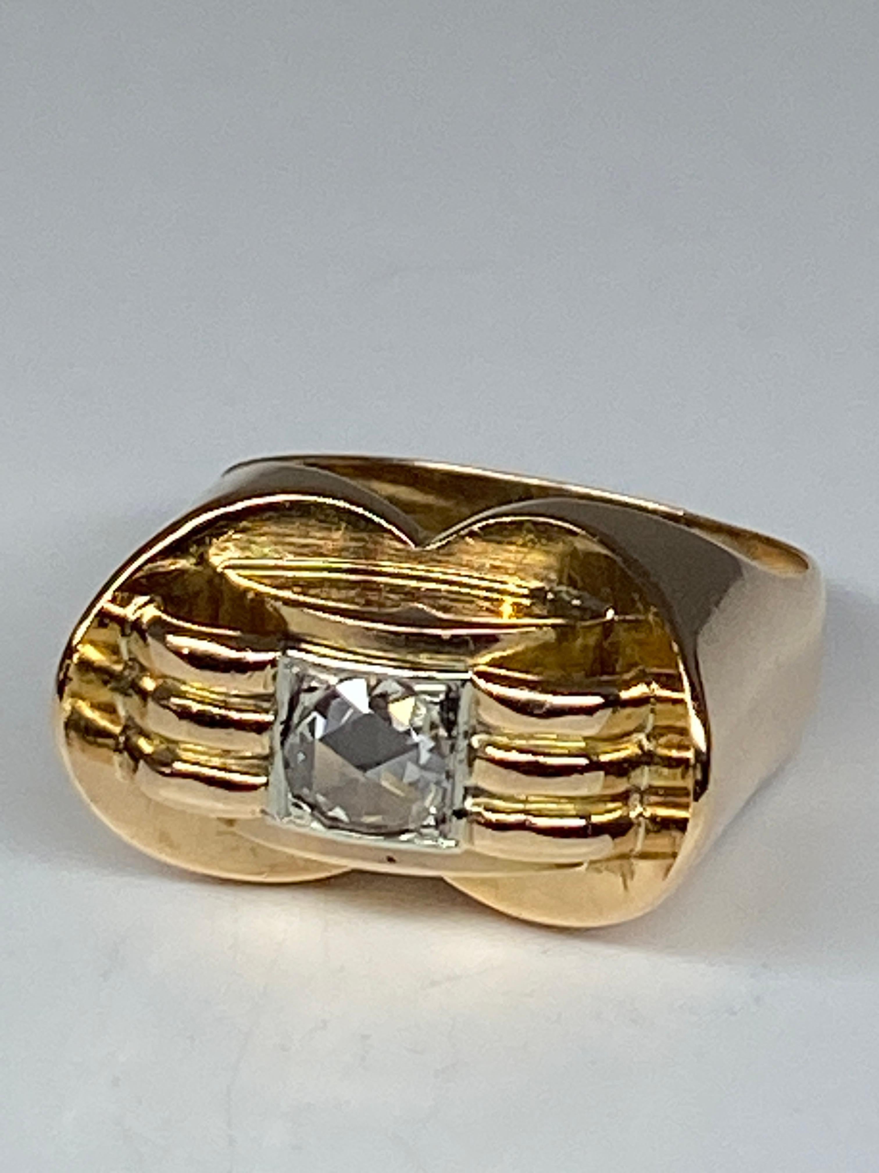 18 Carat Gold Tank Model Ring Set with a Rose Cut Diamant 5