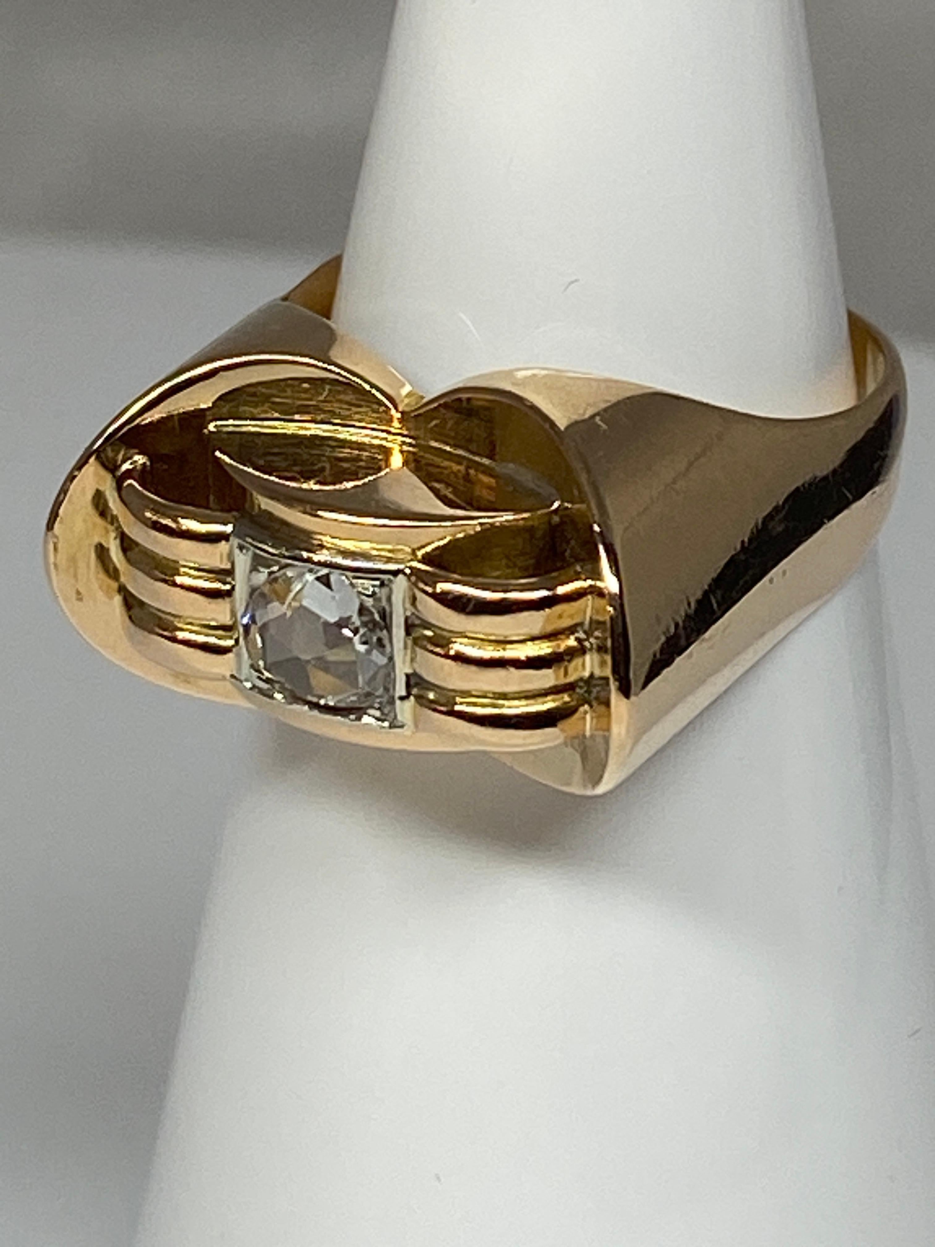 18 Carat Gold Tank Model Ring Set with a Rose Cut Diamant 6