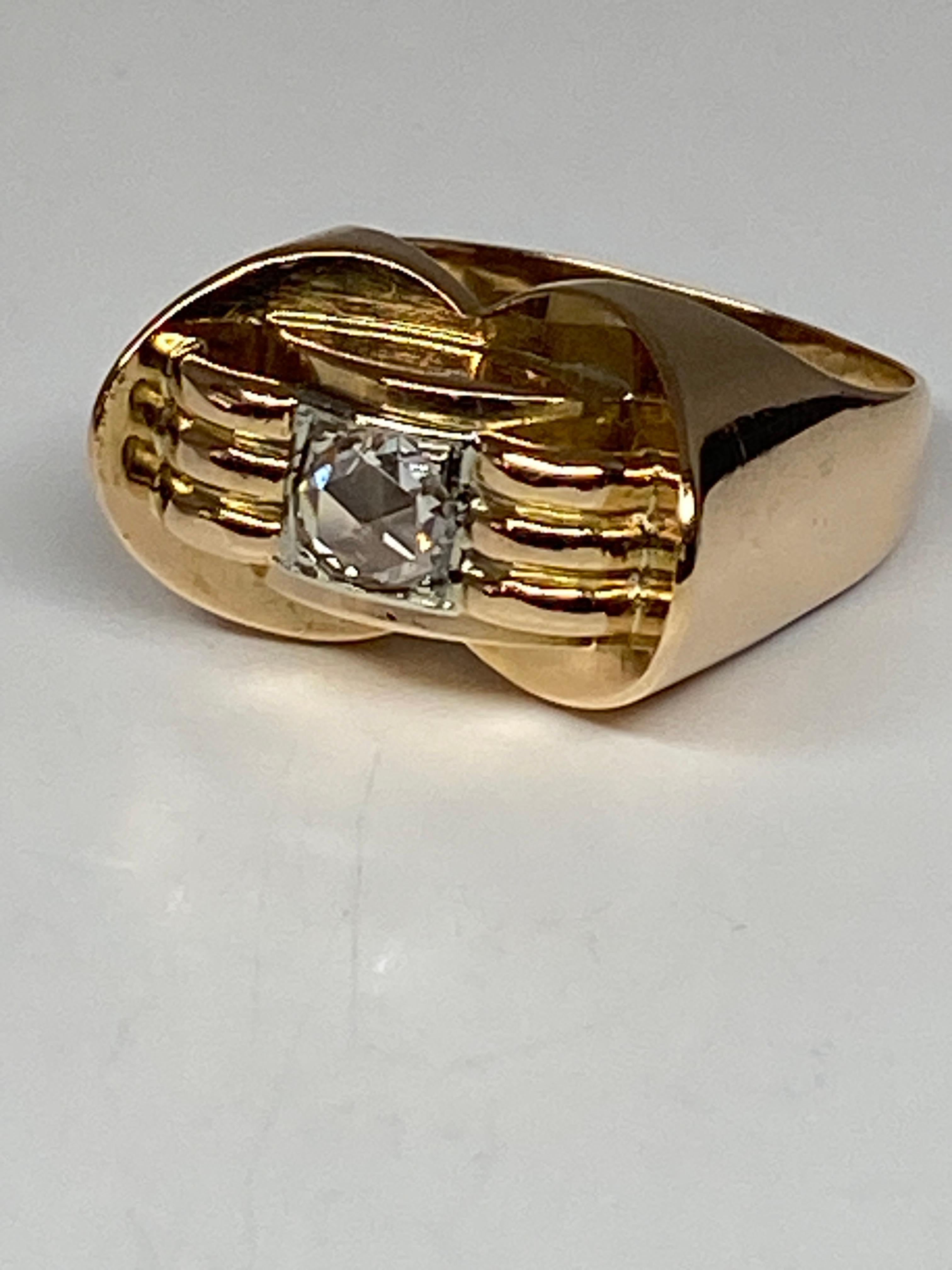 18 Carat Gold Tank Model Ring Set with a Rose Cut Diamant 8