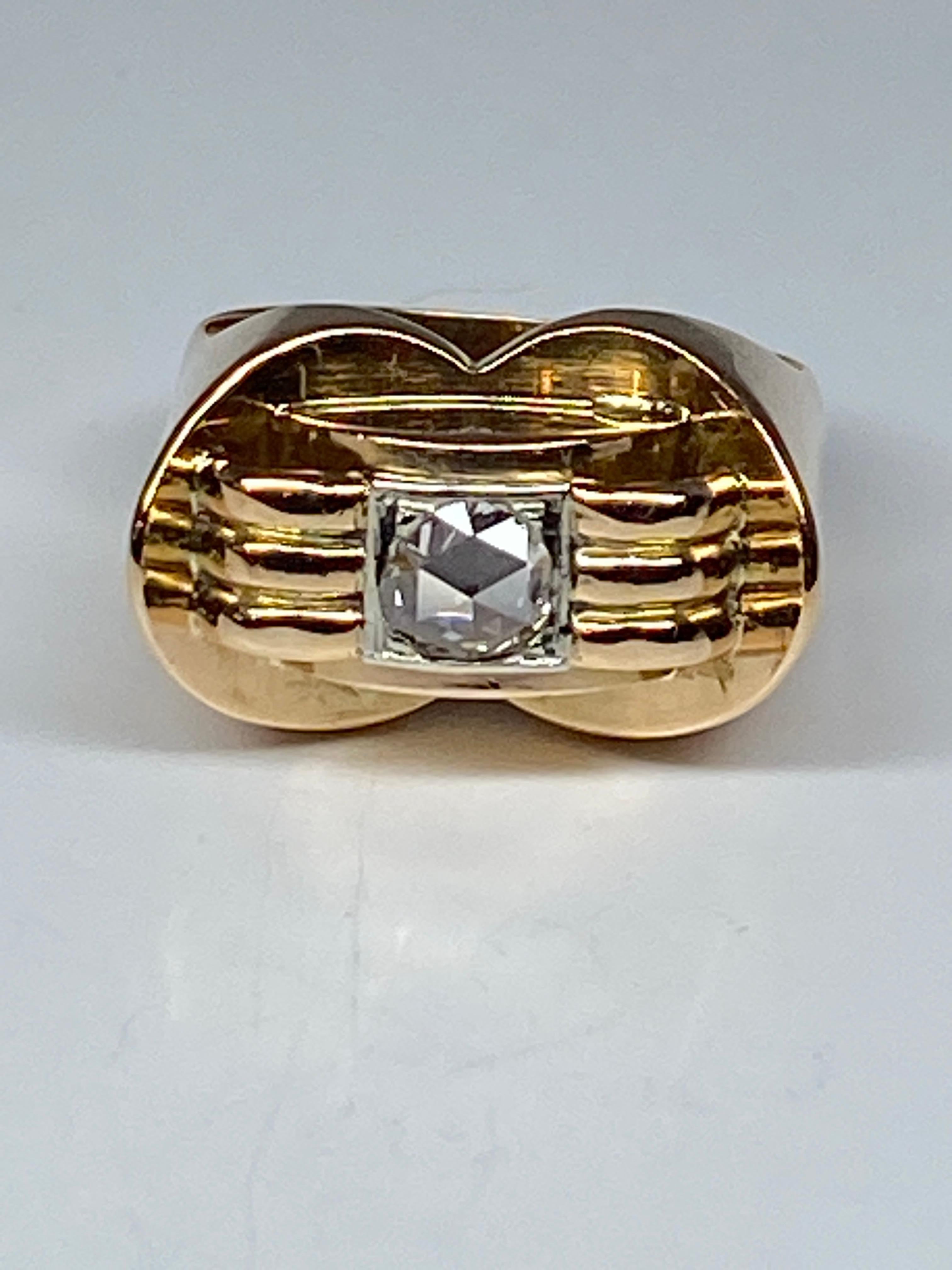 18 Carat Gold Tank Model Ring Set with a Rose Cut Diamant 9