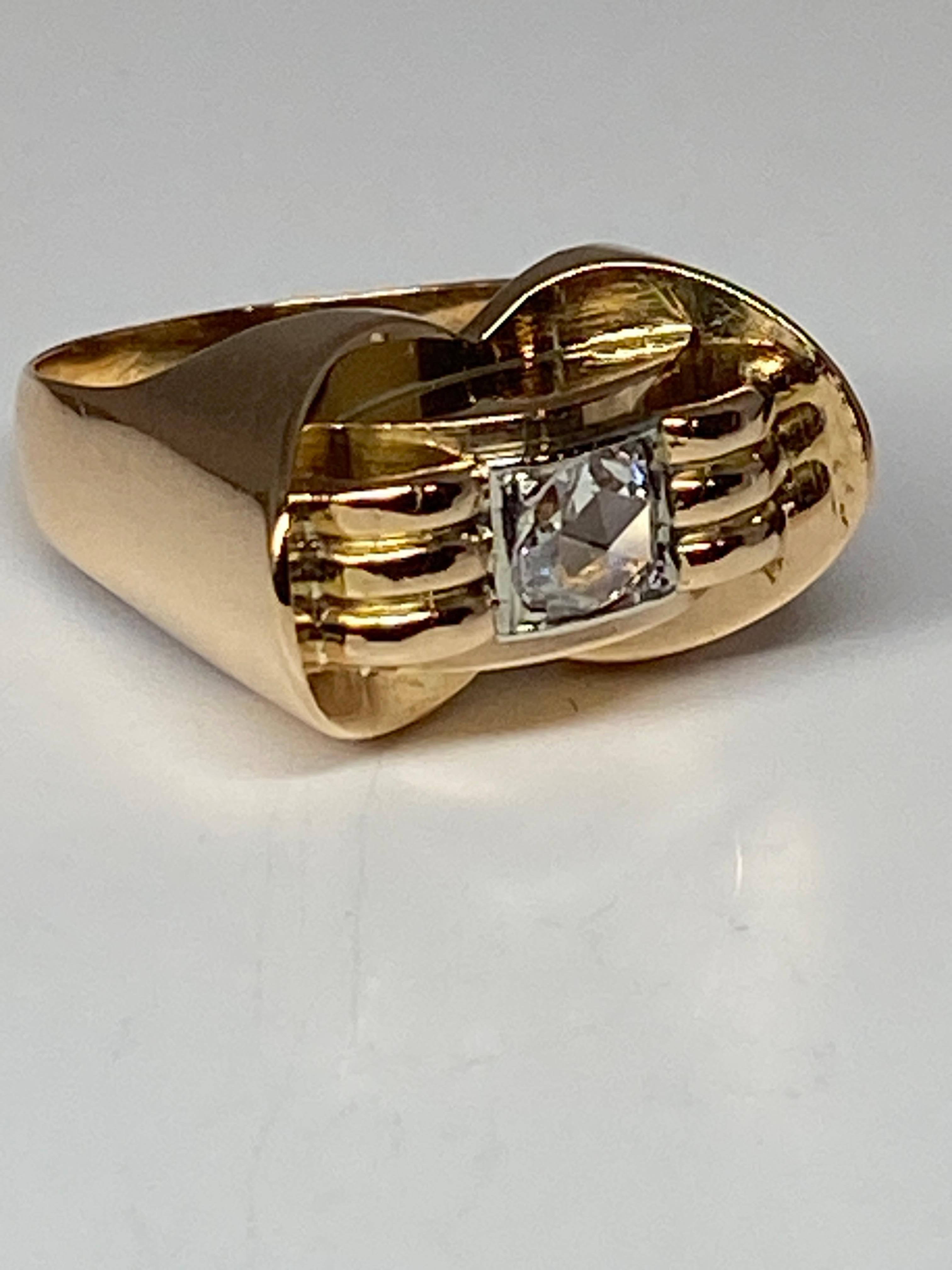18 Carat Gold Tank Model Ring Set with a Rose Cut Diamant 10