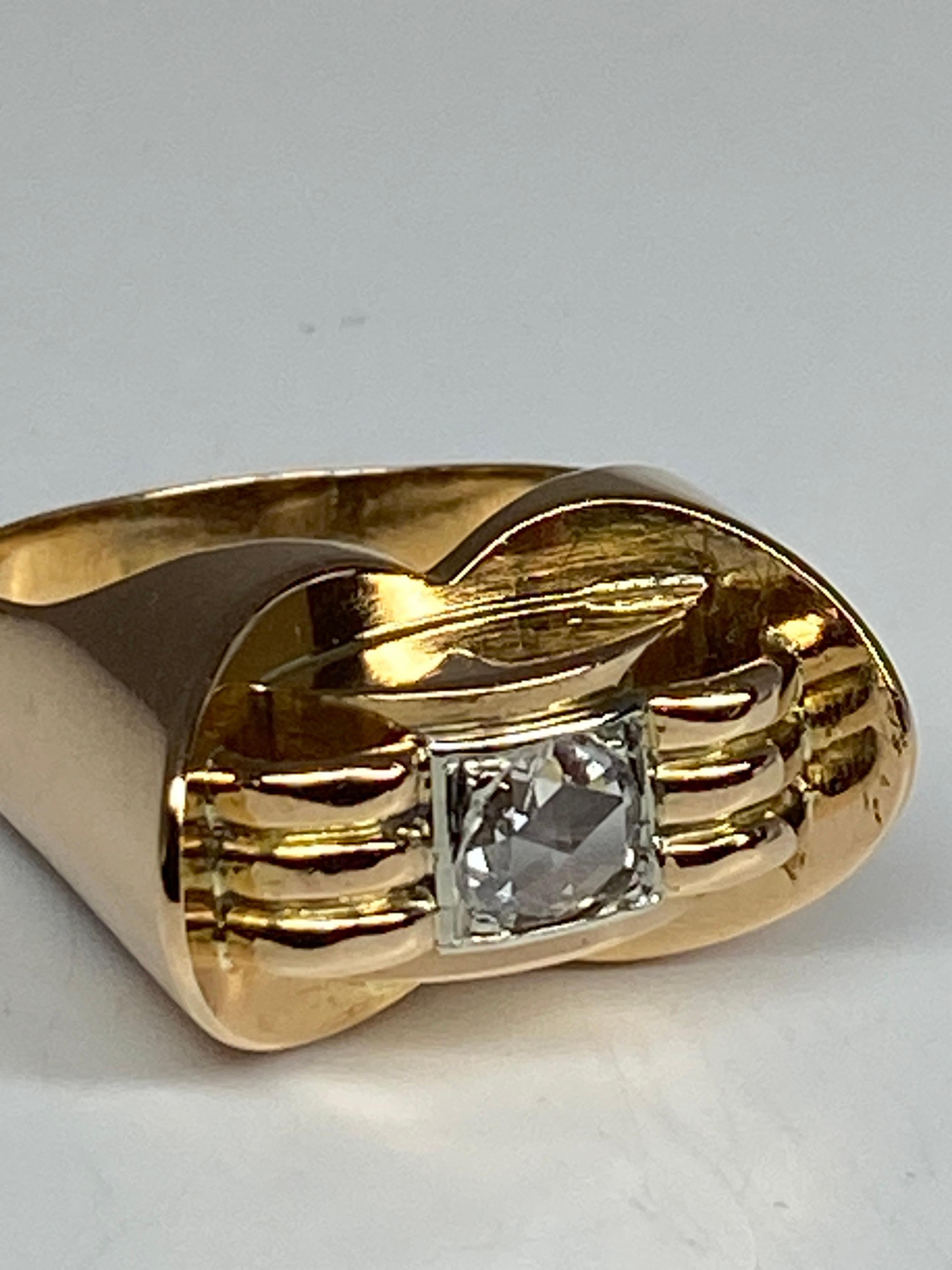 18 Carat Gold Tank Model Ring Set with a Rose Cut Diamant 11