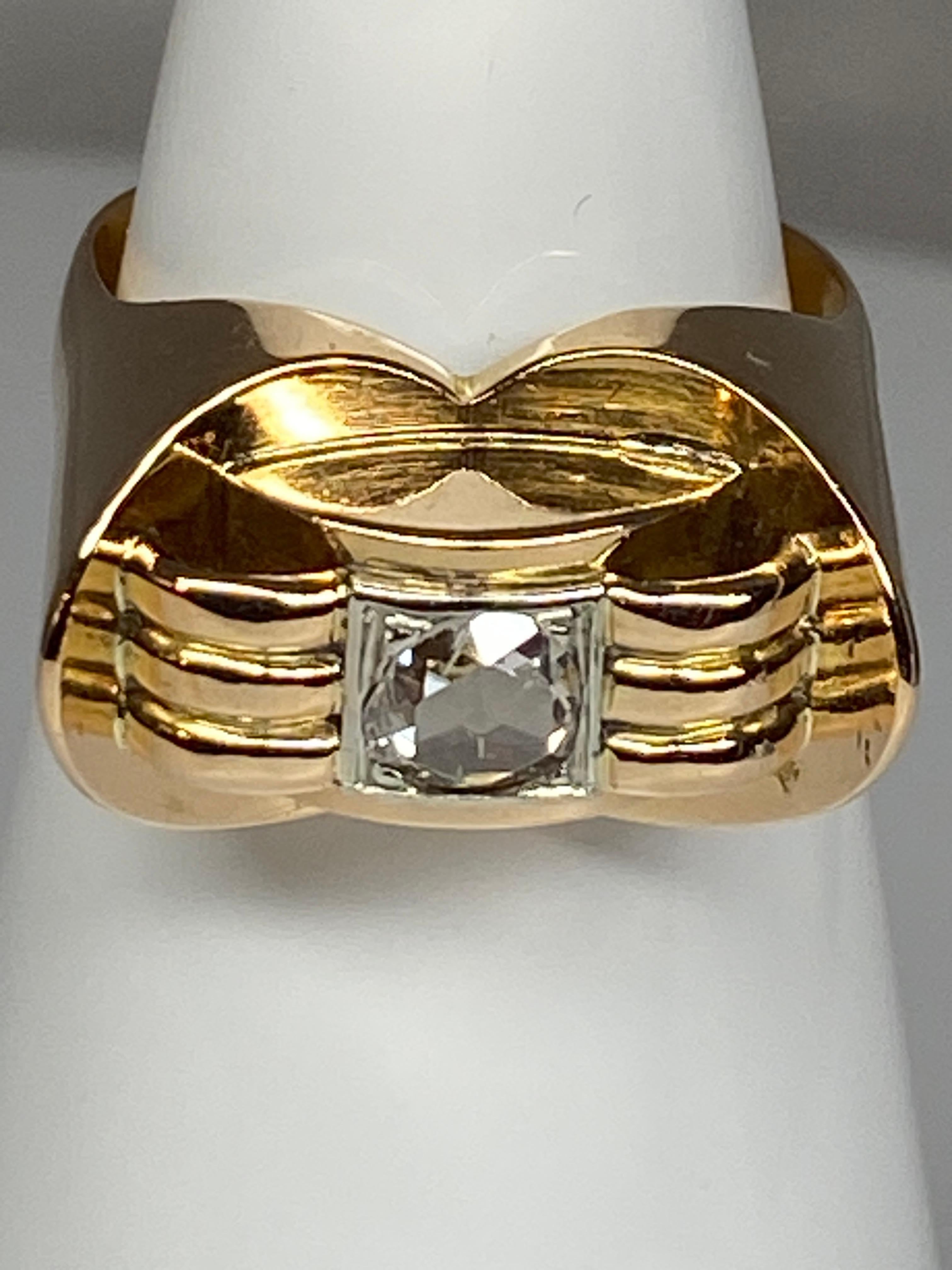 18 Carat Gold Tank Model Ring Set with a Rose Cut Diamant 12