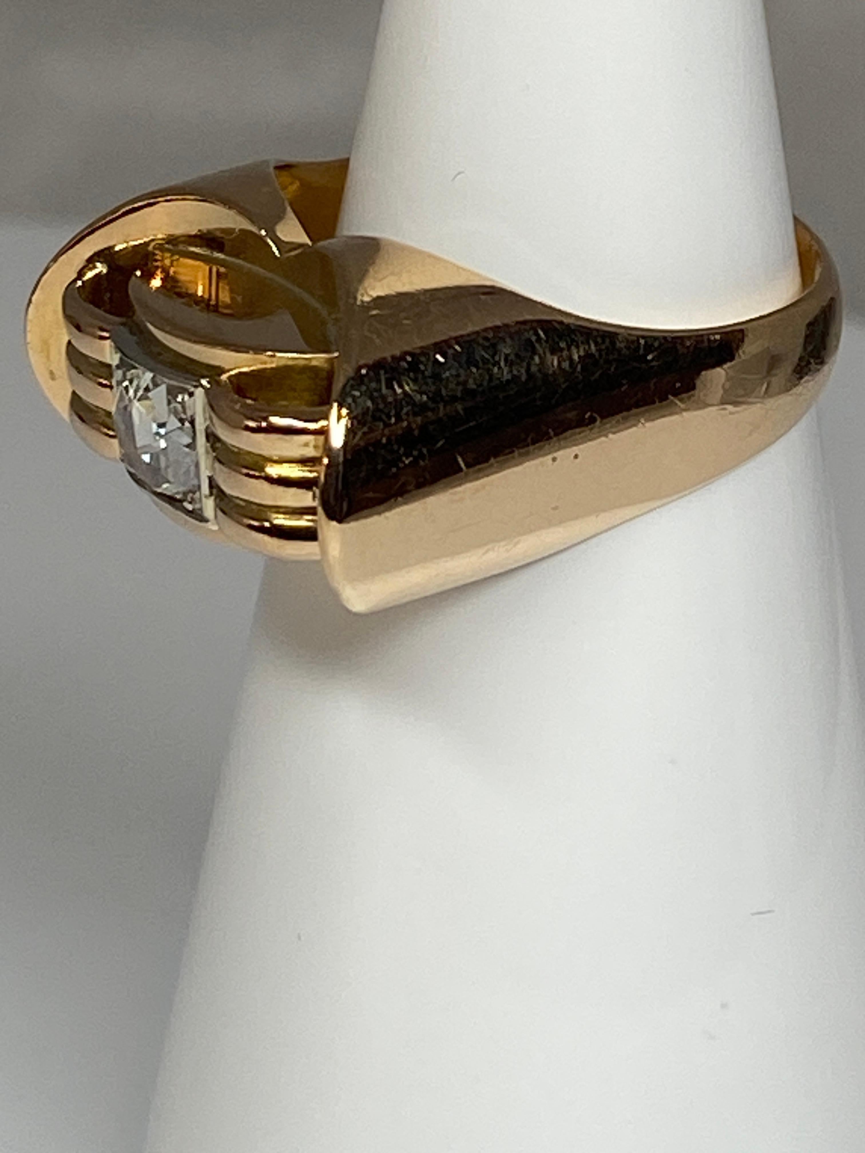 18 Carat Gold Tank Model Ring Set with a Rose Cut Diamant 14