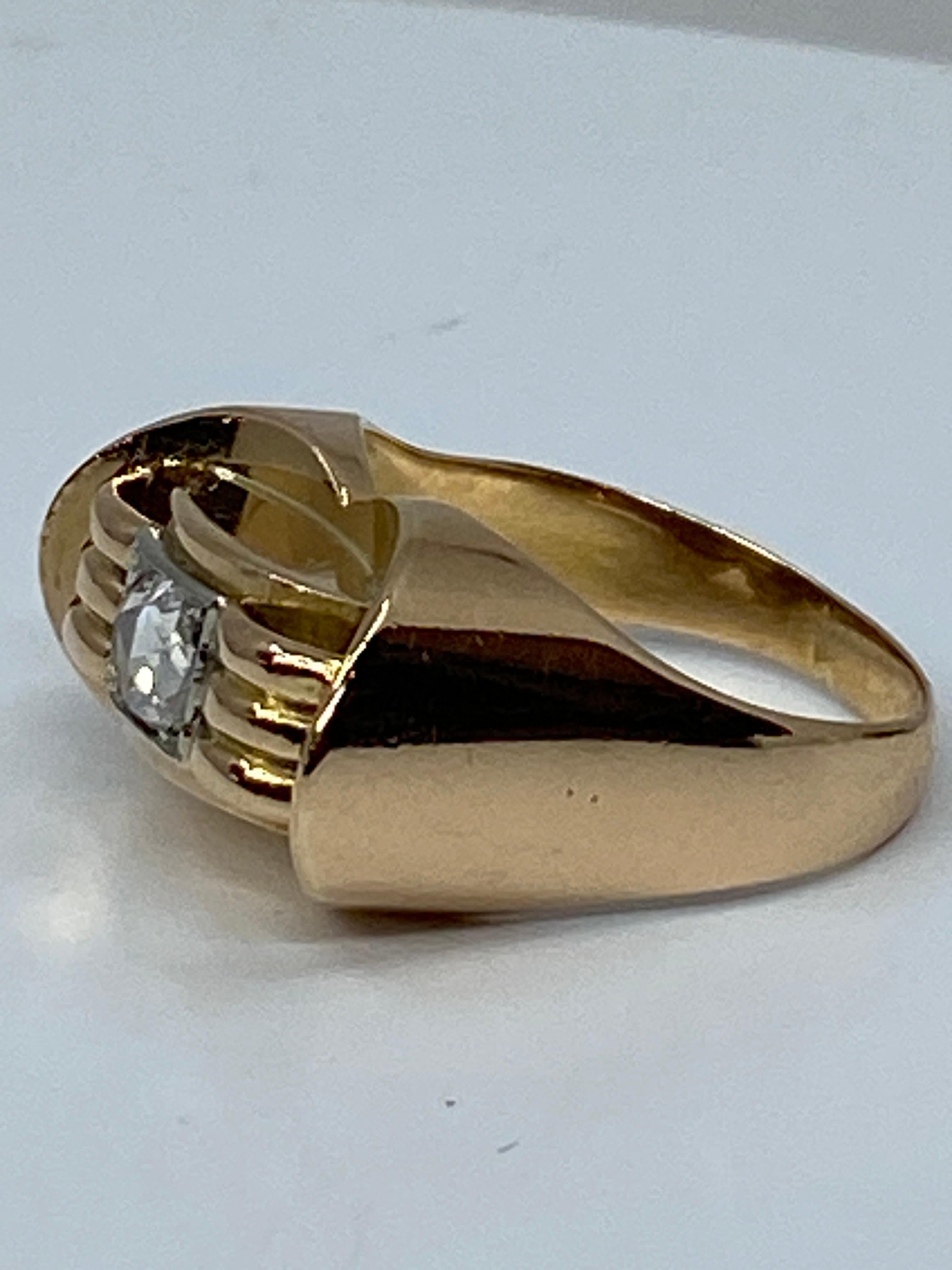 18 Carat Gold Tank Model Ring Set with a Rose Cut Diamant In Good Condition In VERSAILLES, FR