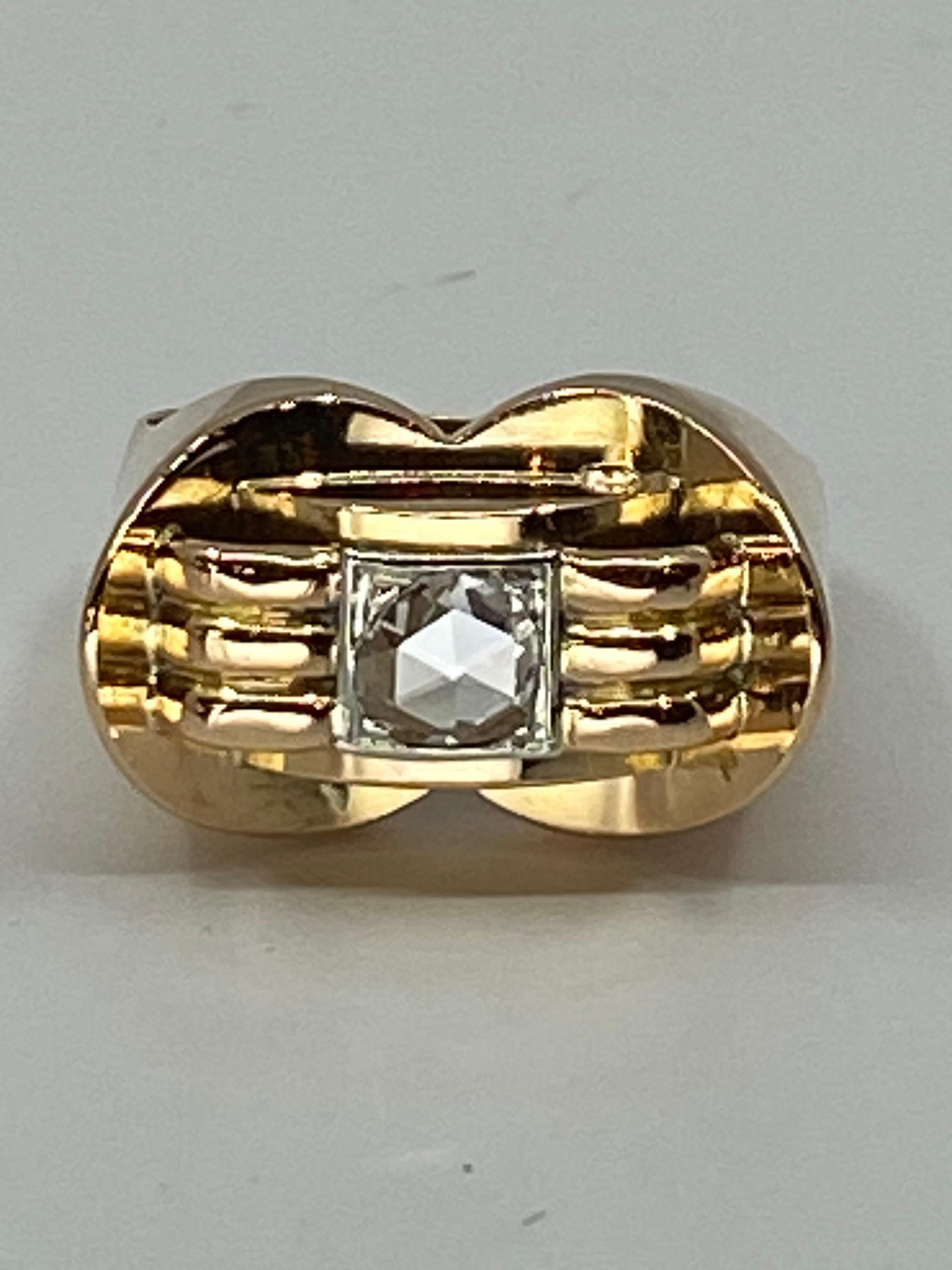 18 Carat Gold Tank Model Ring Set with a Rose Cut Diamant 4