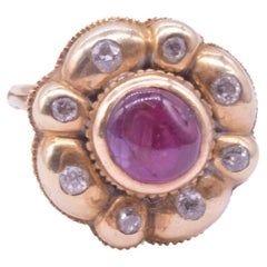 Anello Cluster iberico da 18 carati con diamanti e rubino cabochon