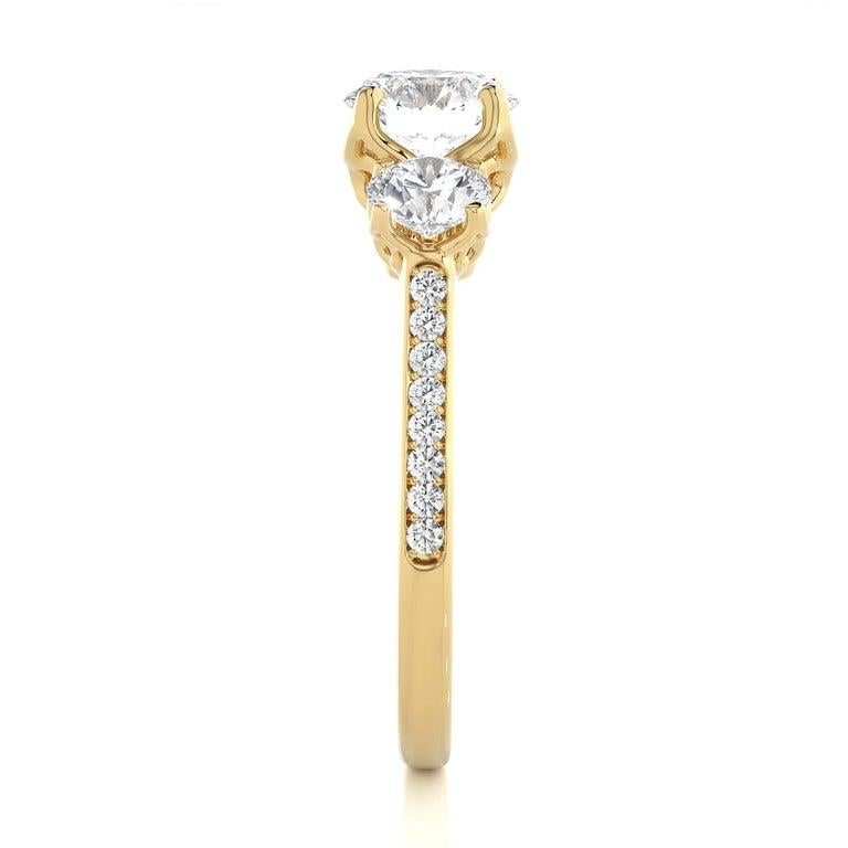 En vente :  1.8 Carat Moissanite Plaqué Or Three Stone Wedding Ring for Mom Gift in Silver 11