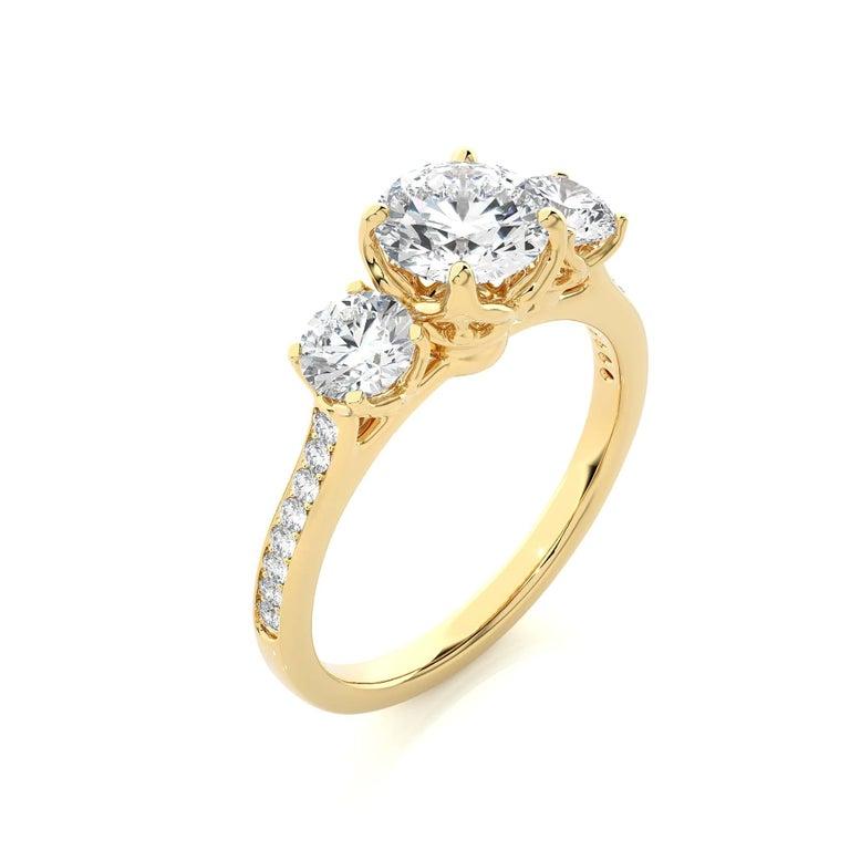 En vente :  1.8 Carat Moissanite Plaqué Or Three Stone Wedding Ring for Mom Gift in Silver 8
