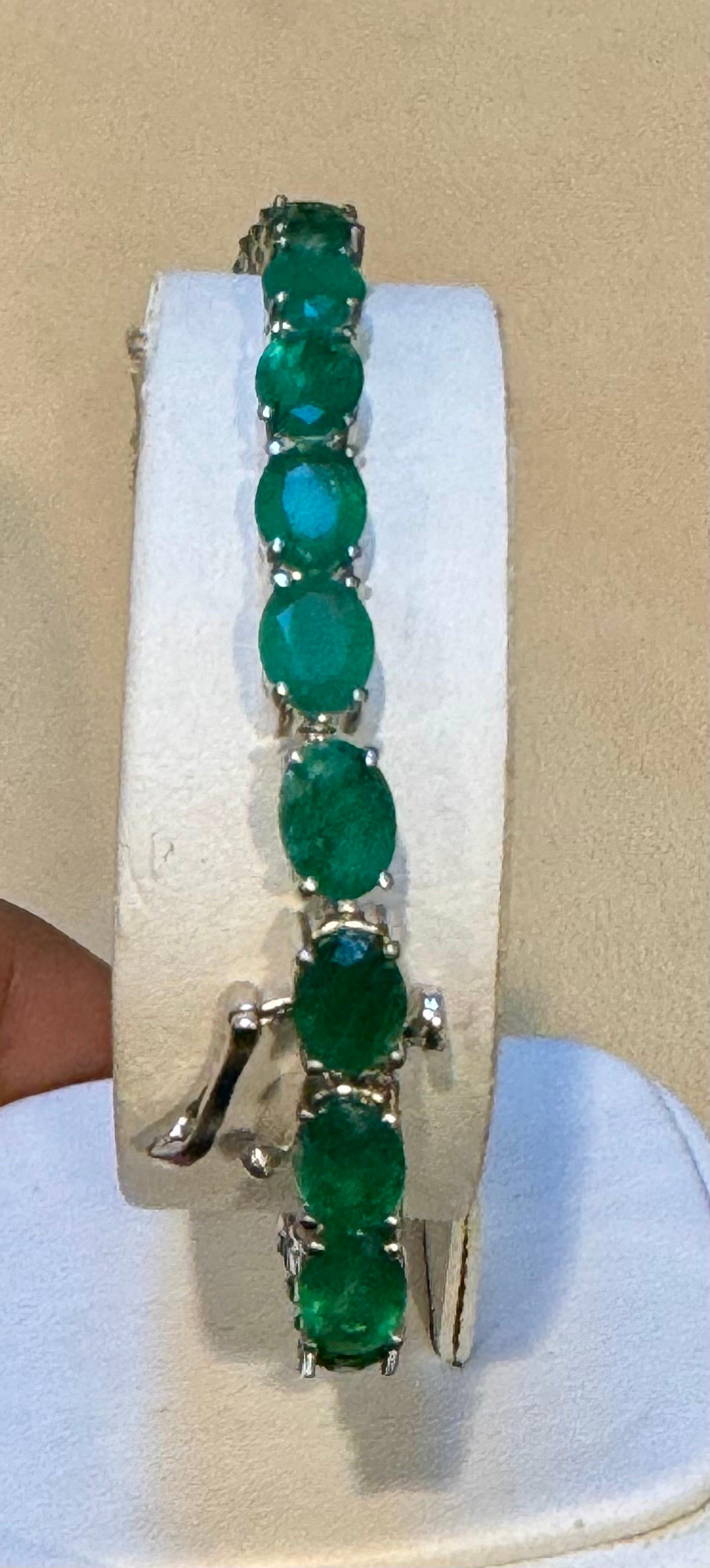 18 Carat Natural Emerald Cocktail Tennis Bracelet 14 Karat White Gold 7