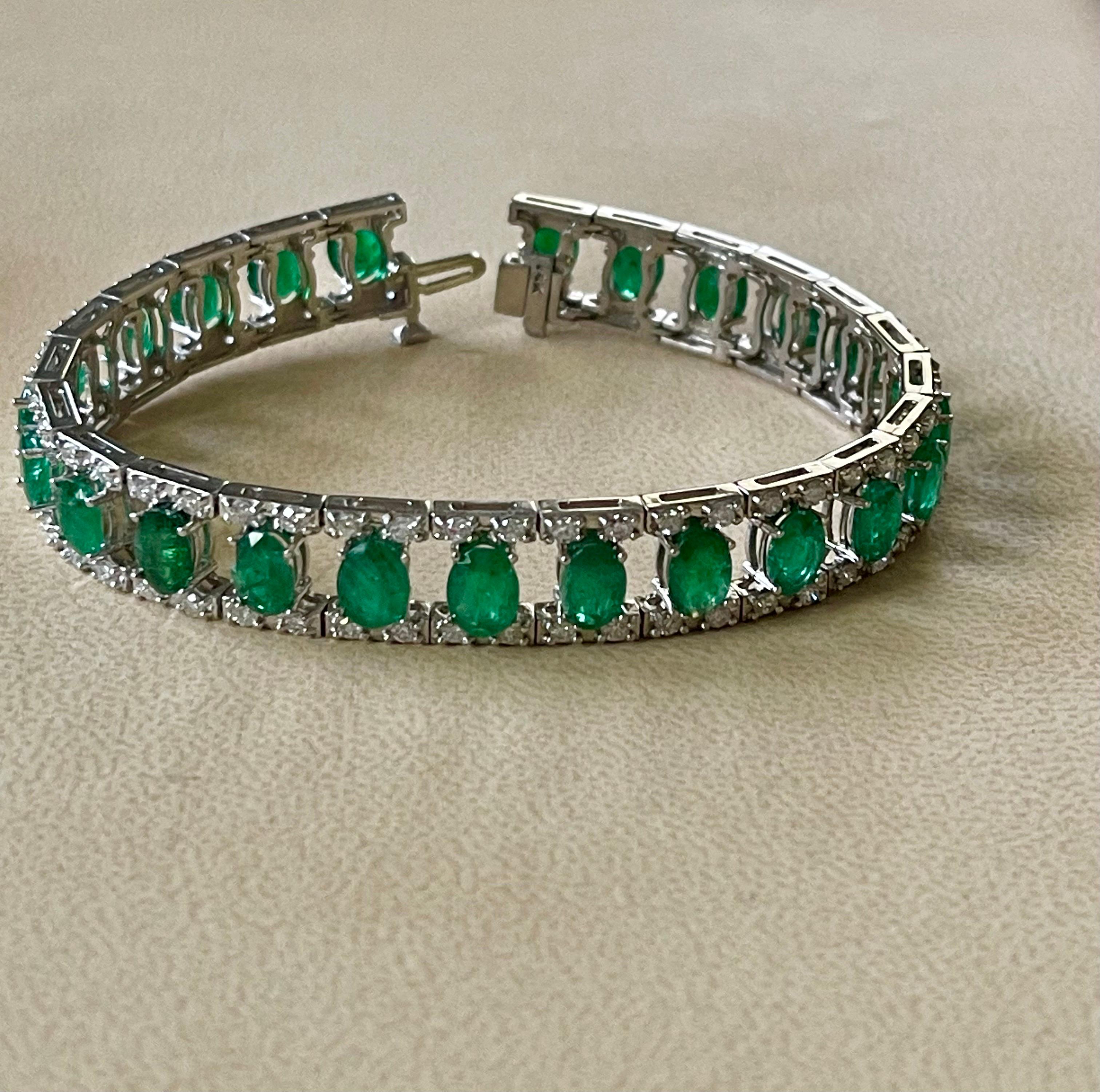 18 Carat Natural Emerald & Diamond Cocktail Tennis Bracelet 14 Karat White Gold 9