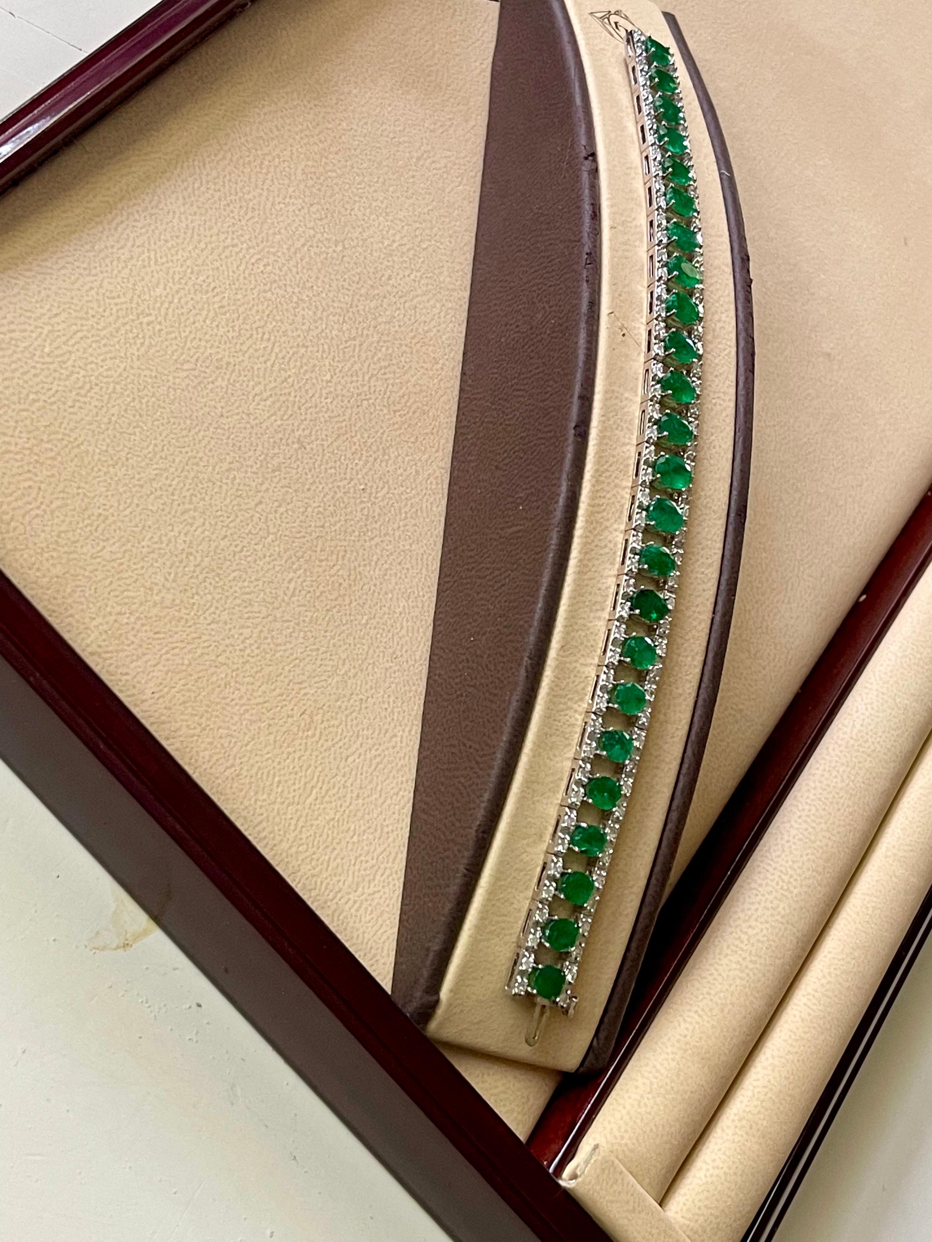 18 Carat Natural Emerald & Diamond Cocktail Tennis Bracelet 14 Karat White Gold 3