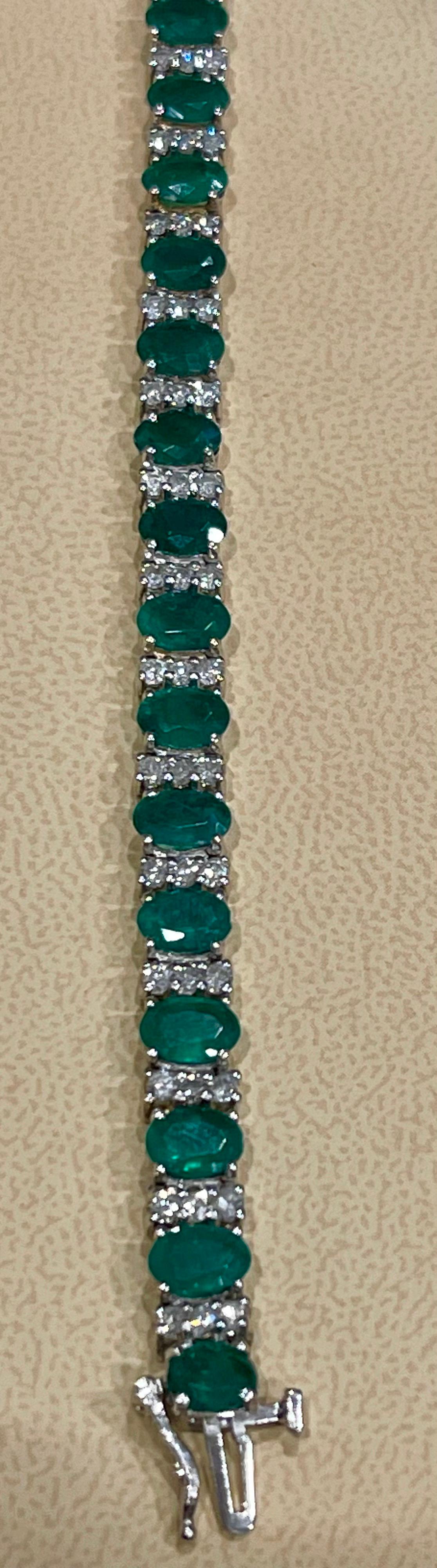 18 carat Natural Emerald & Diamond Cocktail Tennis Bracelet 14 Karat White Gold For Sale 8