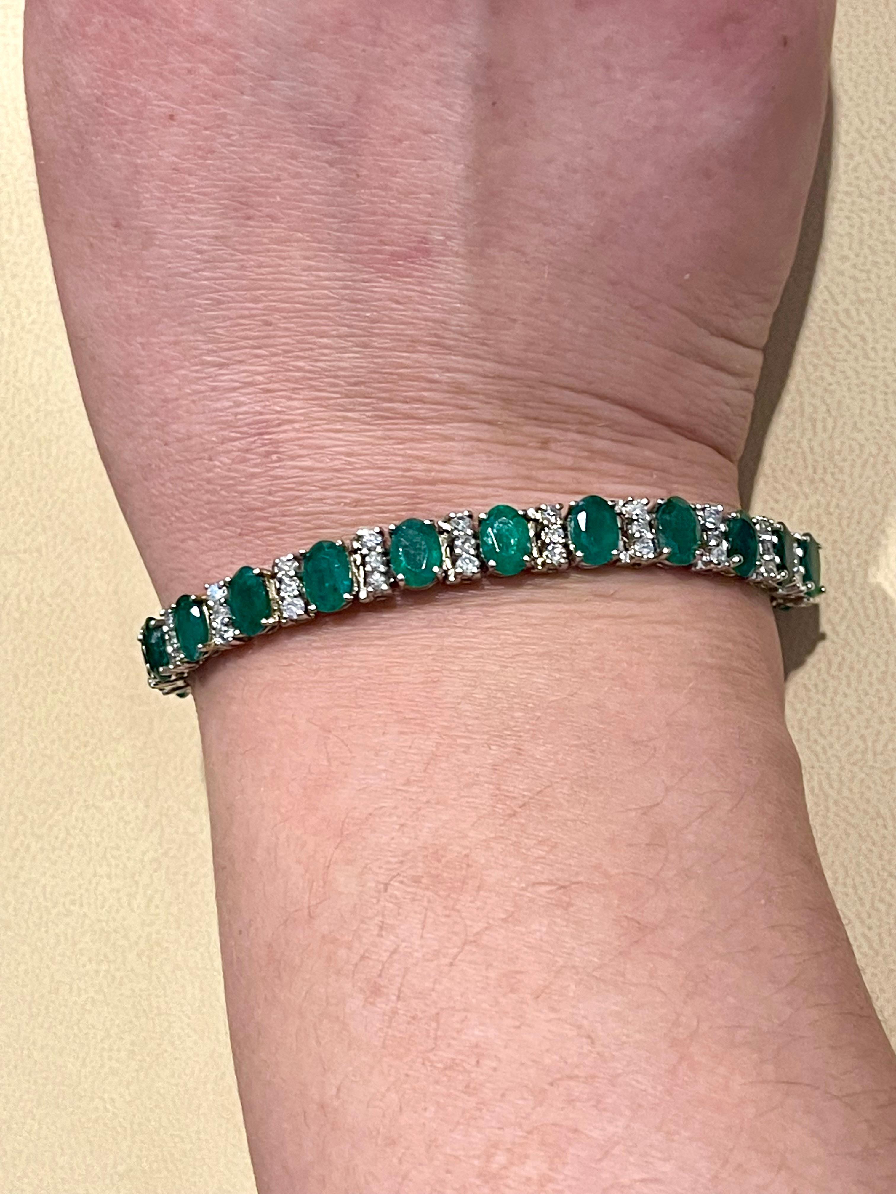 18 carat Natural Emerald & Diamond Cocktail Tennis Bracelet 14 Karat White Gold For Sale 9