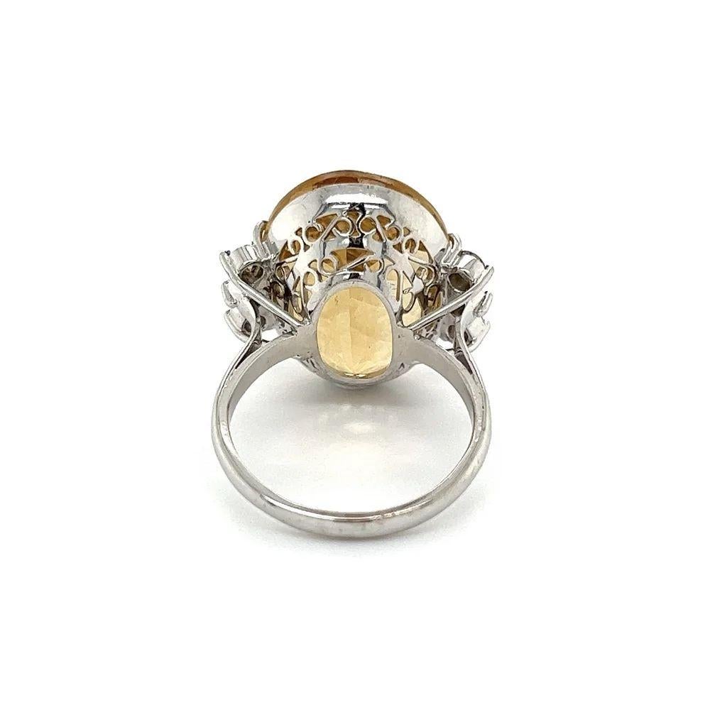 18 Carat Oval Citrine and Diamond Gold Vintage Cocktail Ring Estate Fine Jewelry In Excellent Condition For Sale In Montreal, QC