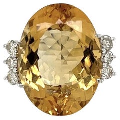 Anillo de cóctel vintage de oro con citrino oval de 18 quilates y diamantes Estate Fine Jewelry