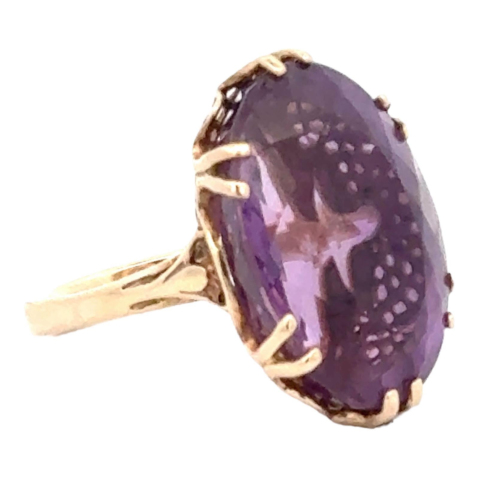 18 Carat Oval Faceted Amethyst Gemstone 14 Karat Yellow Gold Vintage Estate Ring In Excellent Condition In Boca Raton, FL