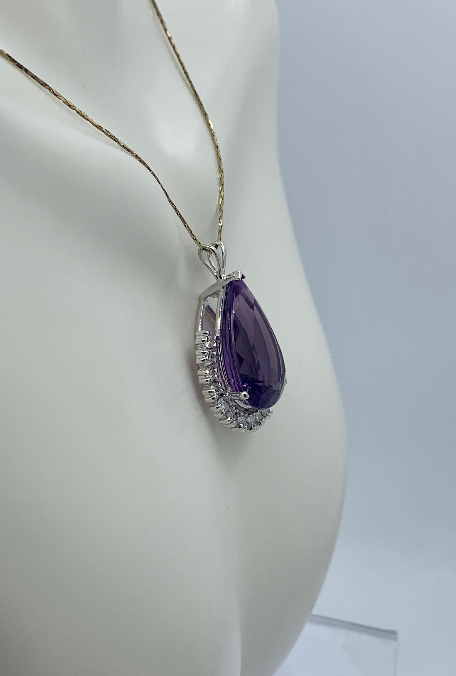 18 Carat Pear Cut Amethyst 1.5 Carat Diamond Pendant Necklace Antique White Gold For Sale 2