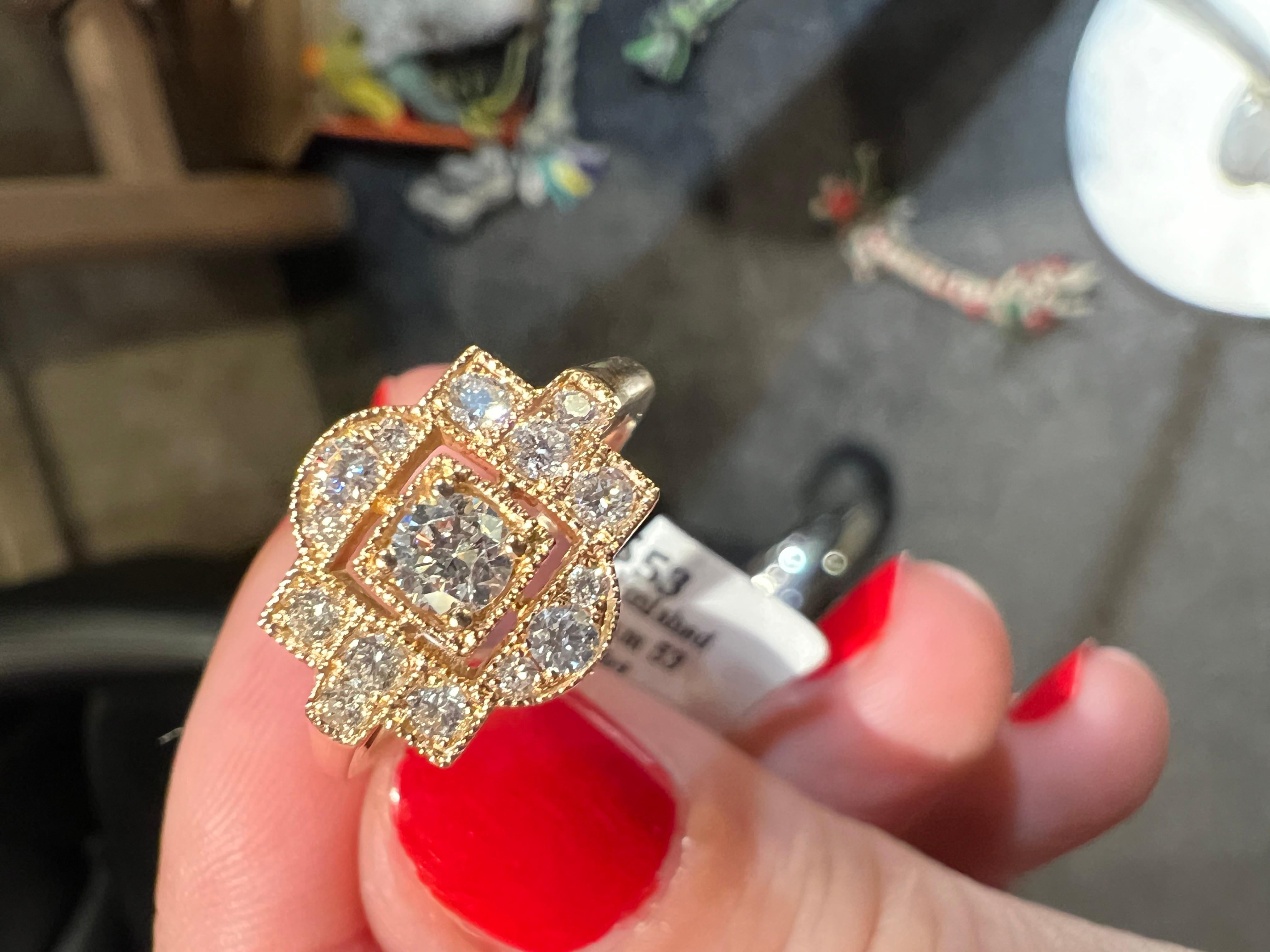 Anillo de oro rosa de 18 quilates con pavé de diamantes en venta 3