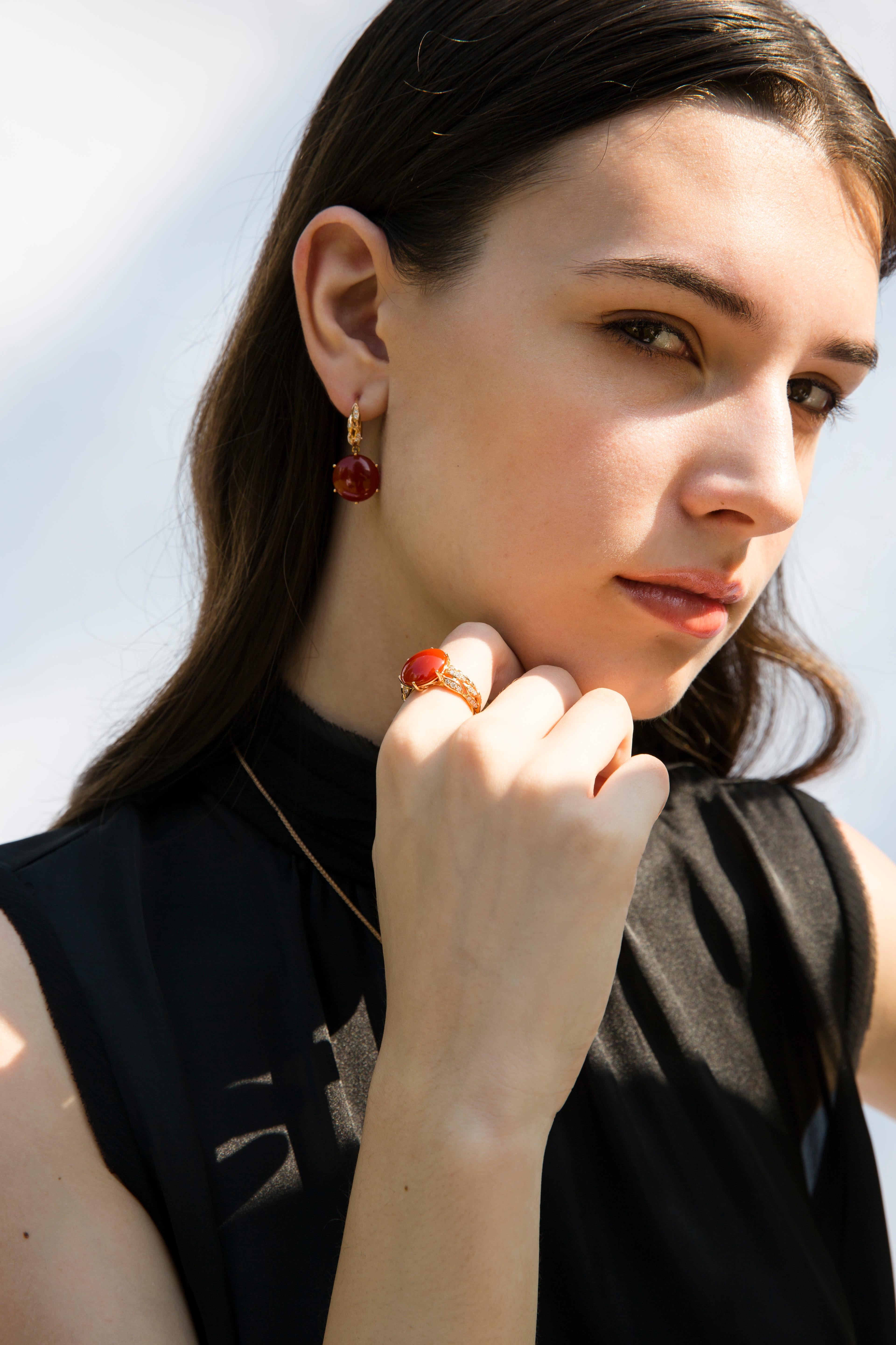 18 Carat Pink Gold Round Cut Diamonds and Carnelian Ring, featuring 0,34 carats of diamonds, G color, VVS clarity; total piece weight: 7,00 gr
Handmade in Italy, ready in stock

Ginza Collection
A beautiful intense red carnelian is captured by