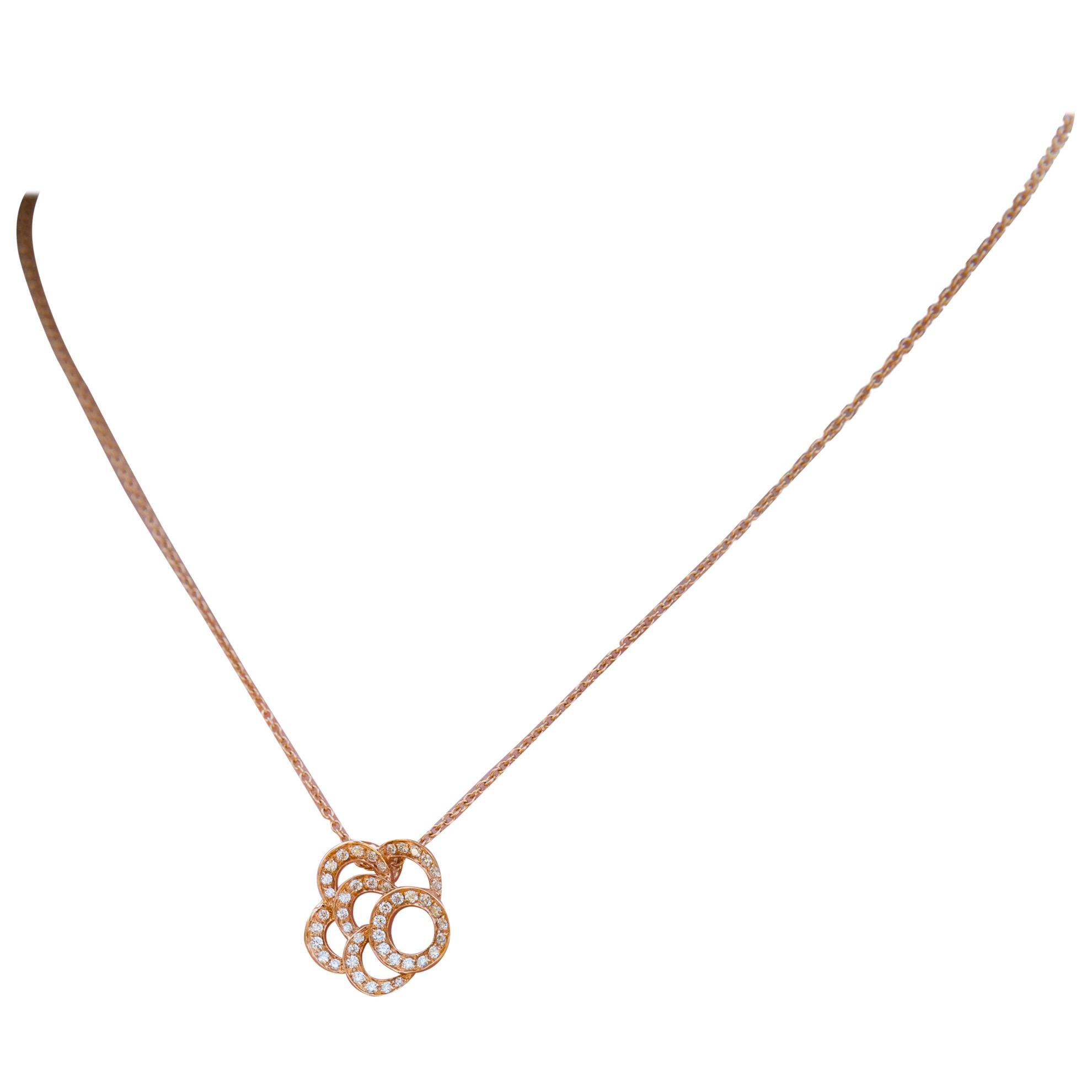 18 Carat Pink Gold Round Cut Diamonds Pendant Necklace For Sale