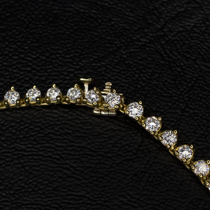 18 Carat Riviera Round Diamond Necklace 18 Karat Gold In Excellent Condition For Sale In Rome, IT