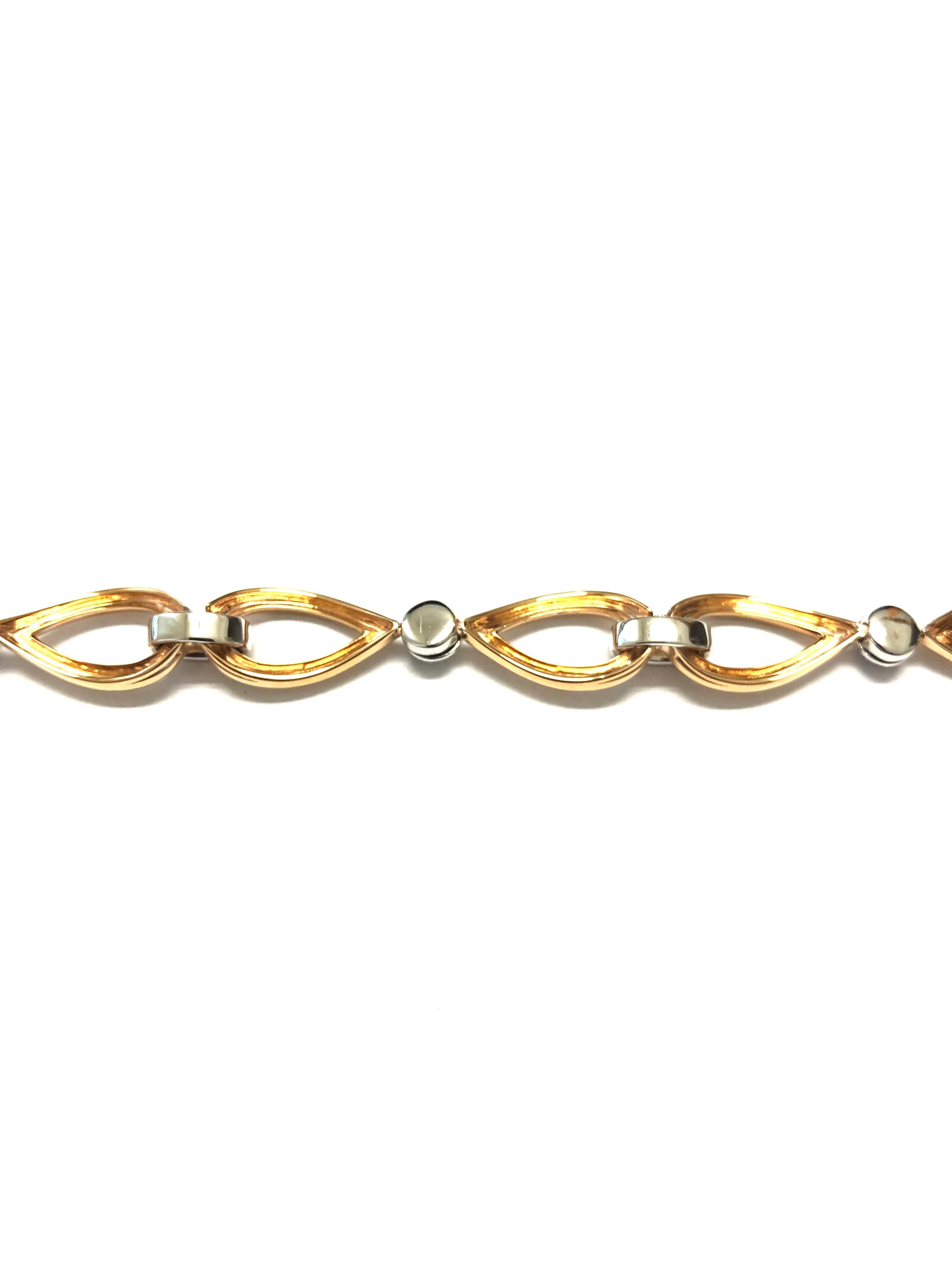 Contemporary 18 Carat Rose and White Gold Diamond Chain Bracelet For Sale