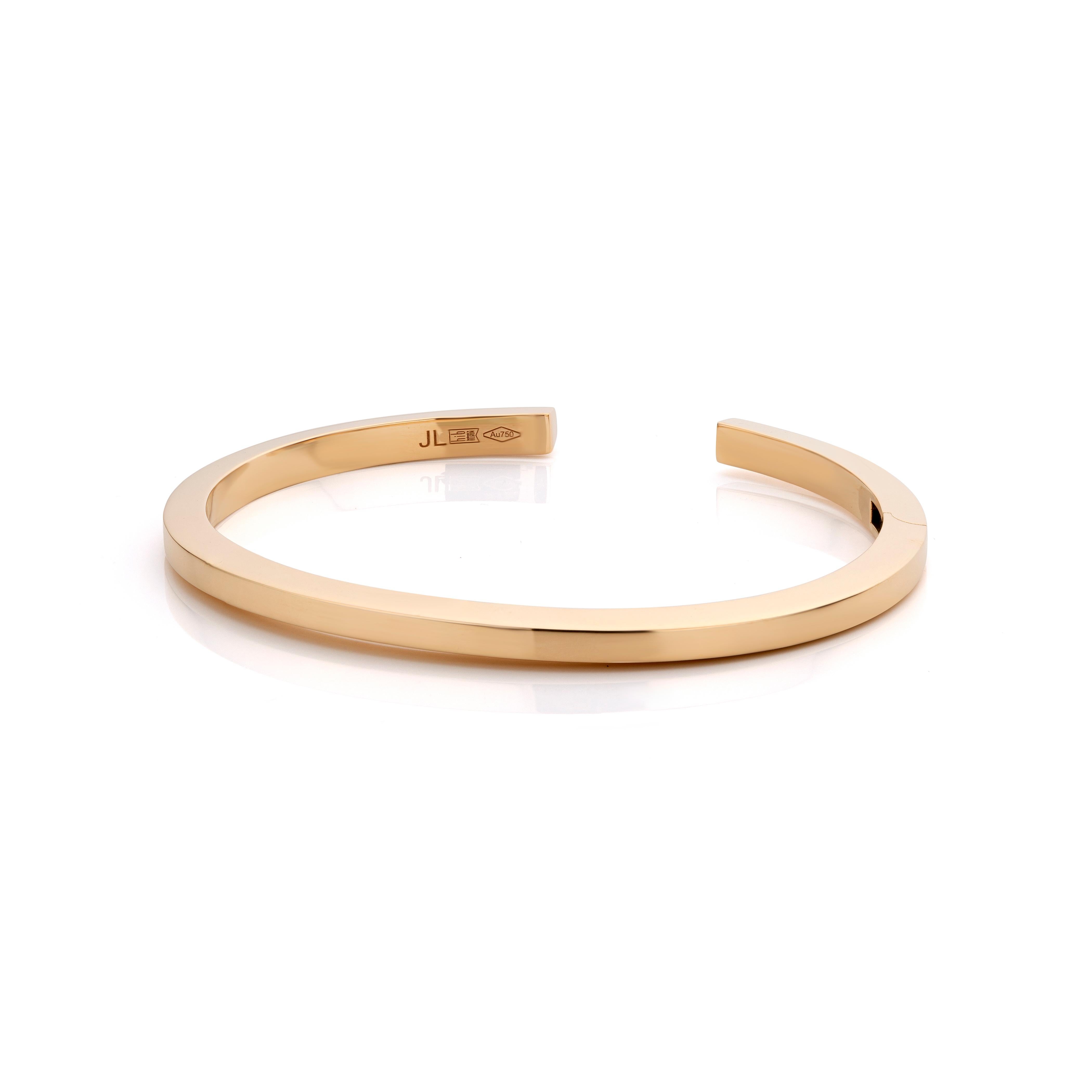 18 Karat Rose gold Bracelet, completed with a polished surface.

This design is one of Jochen Leen's first designs and is highly recognizable.
This bracelet is well suited to be worn as an every day bracelet and is easy to match with other fine