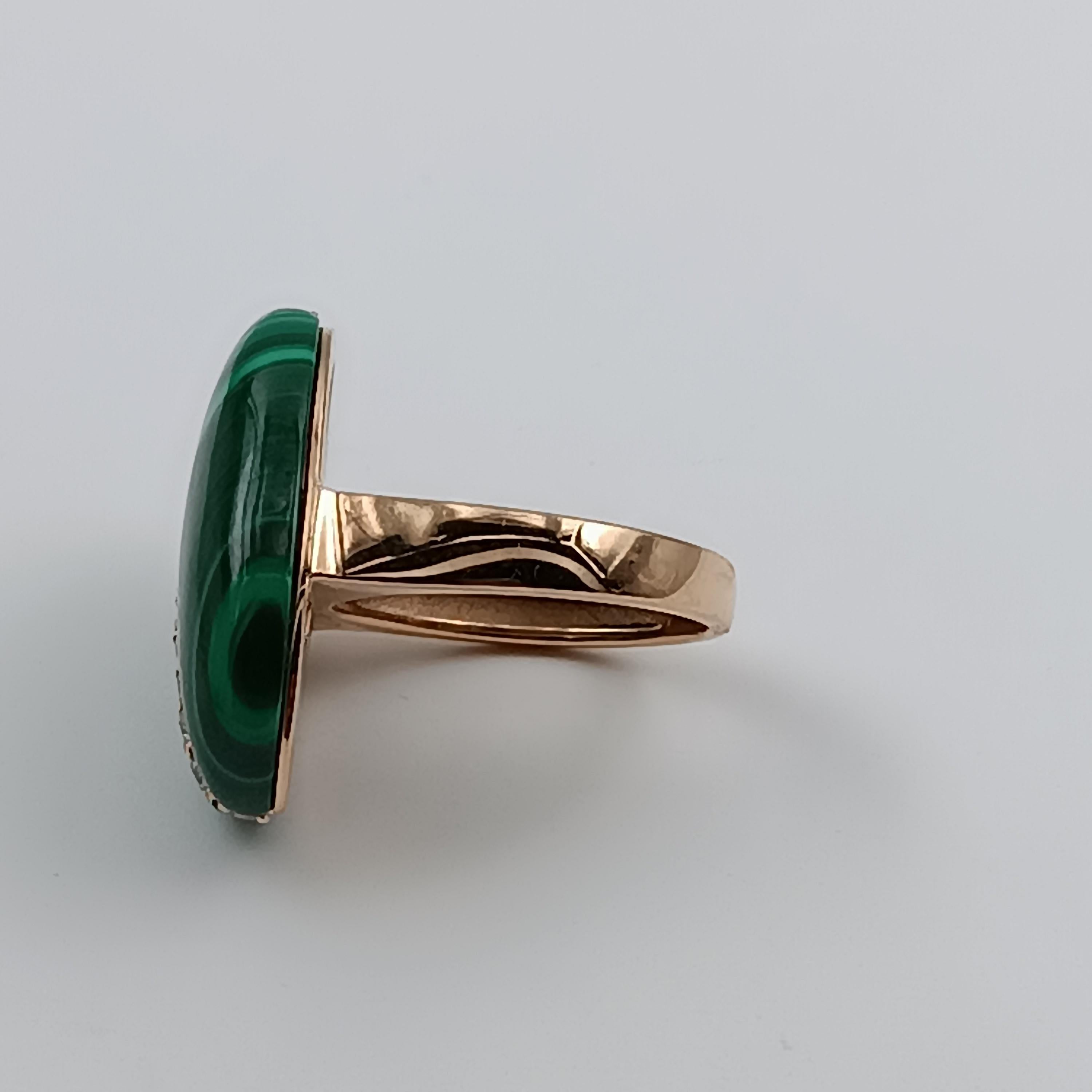 Contemporary 18 Carat Rose Gold Malachite 14 Diamonds 0.42 Carats Cocktail Ring For Sale