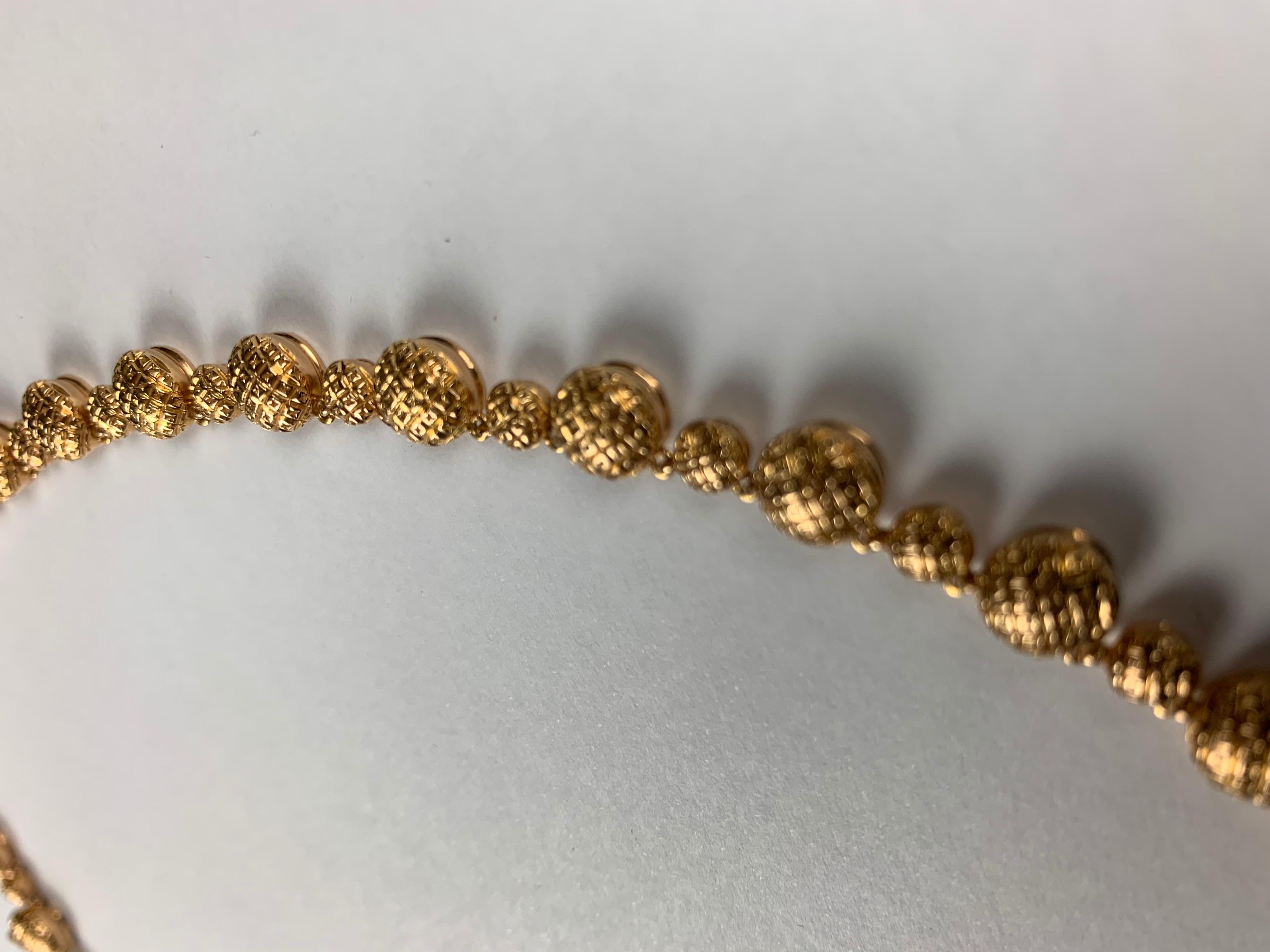 18 Carat Rose Gold Necklace For Sale 1