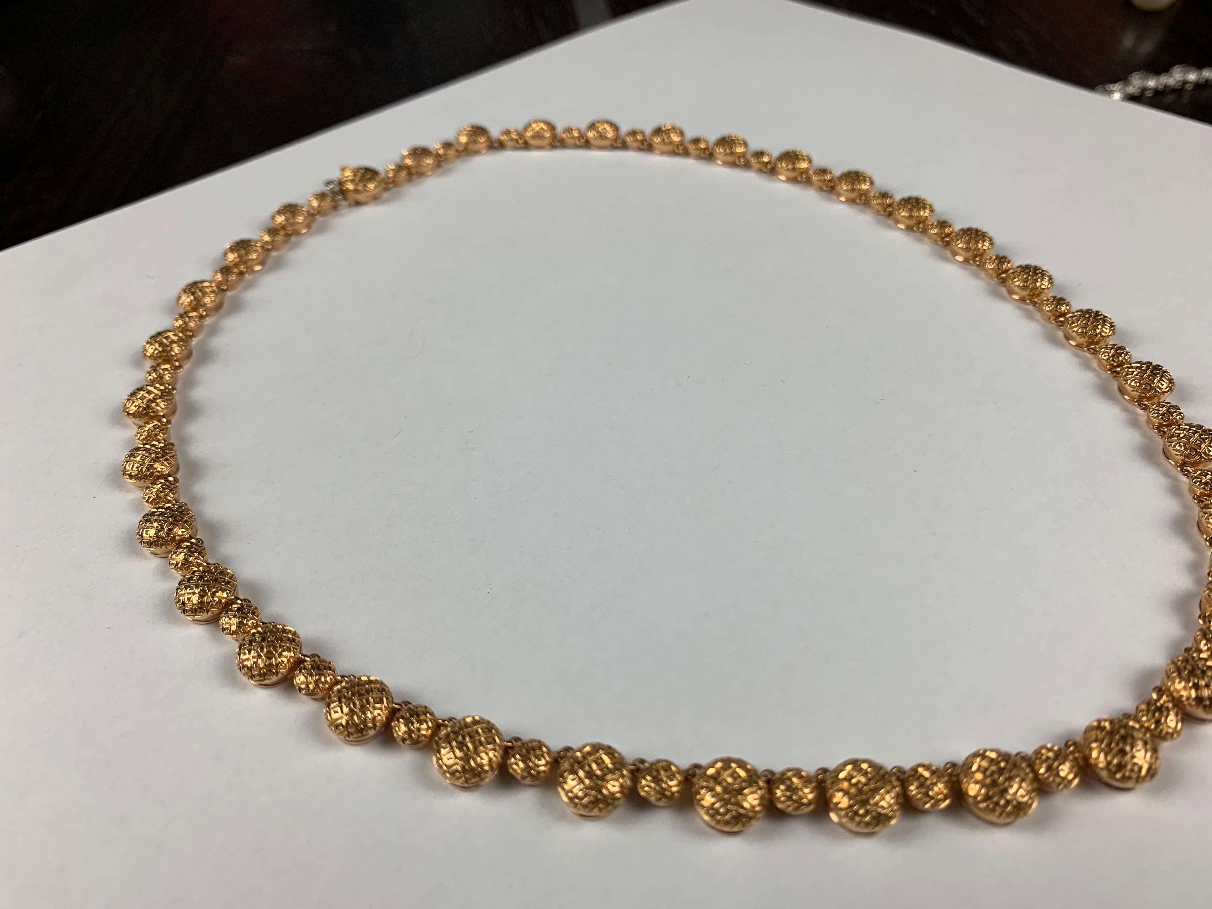 18 Carat Rose Gold Necklace For Sale 2