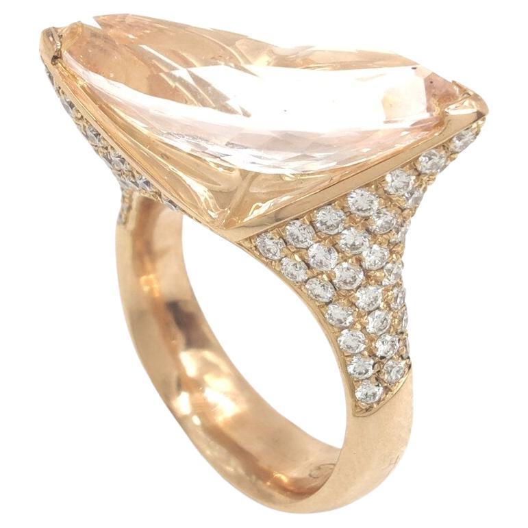 4 Karat Morganit 2 Karat Diamant 18K Roségold Handgefertigter Ring