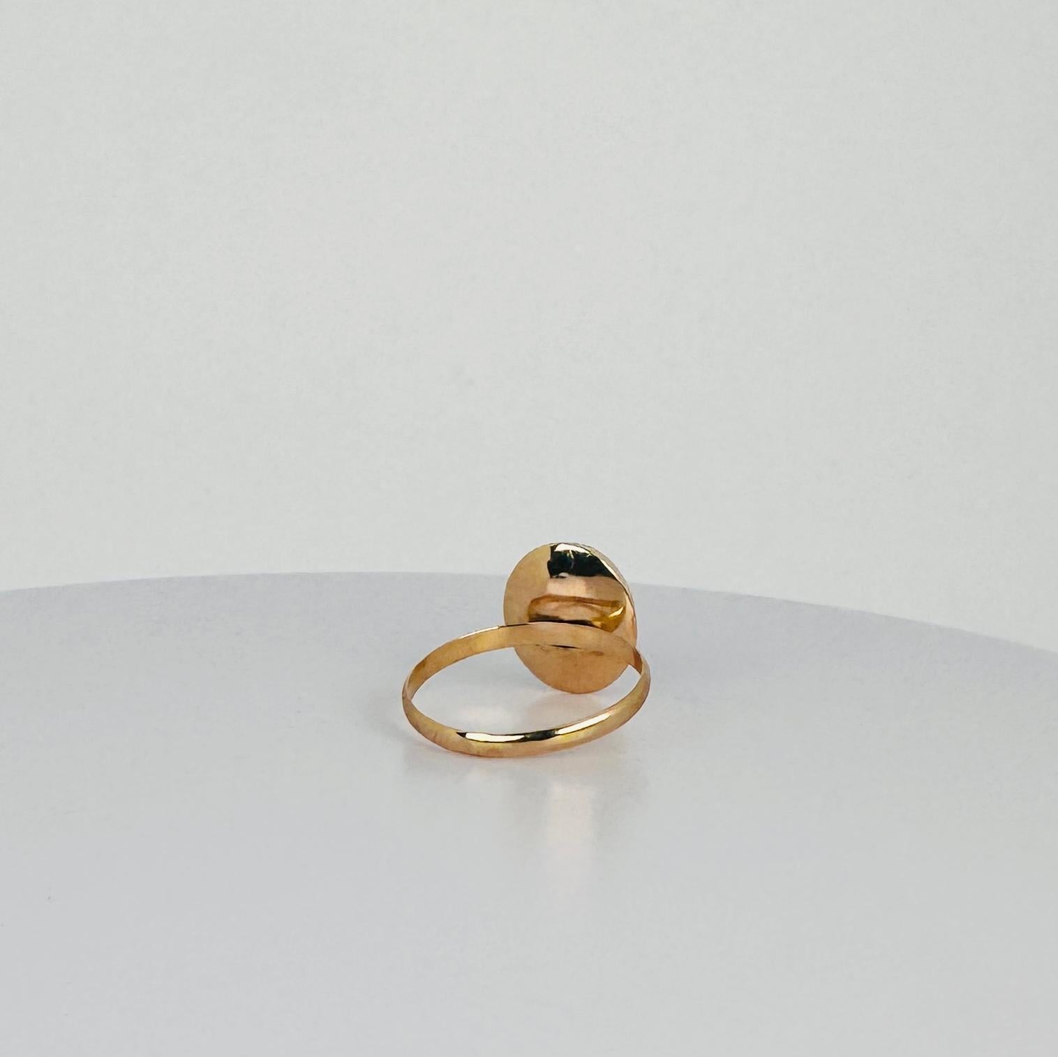 18 carat rose gold ring oval solitaire with blue oval topas For Sale 5