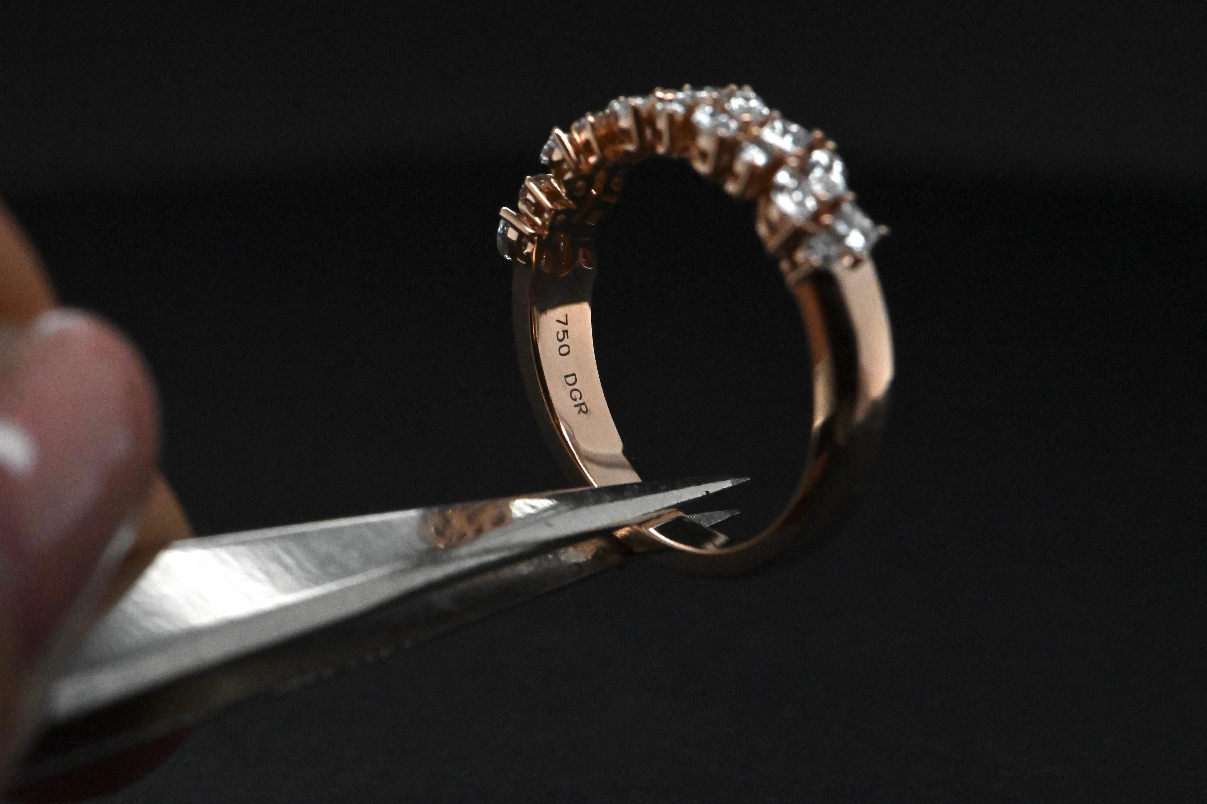 Marquise Cut 18 Carat Rose Gold Wedding Ring Set With 0.75 Carat Diamonds For Sale