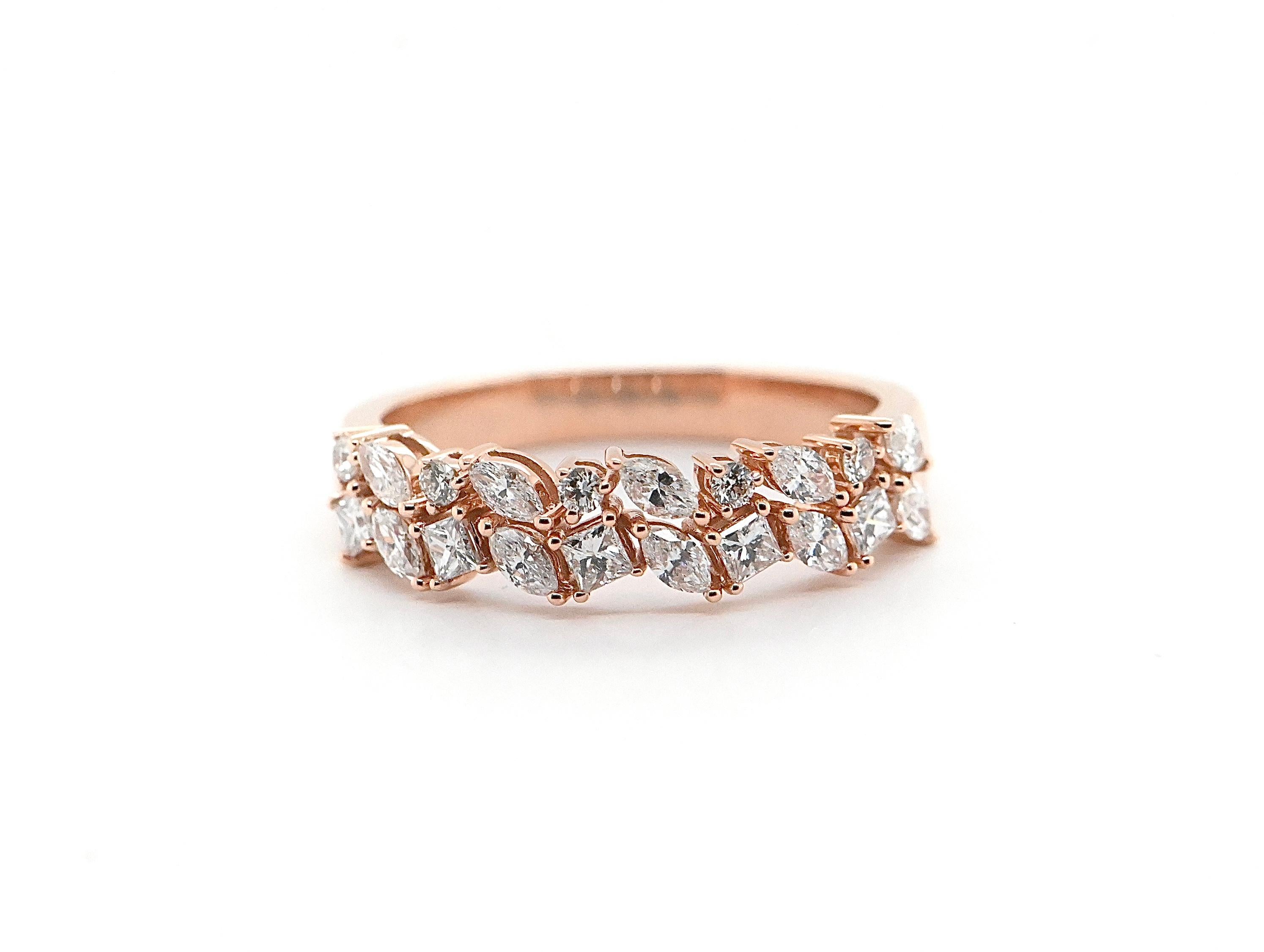 18 Carat Rose Gold Wedding Ring Set With 0.75 Carat Diamonds For Sale 2