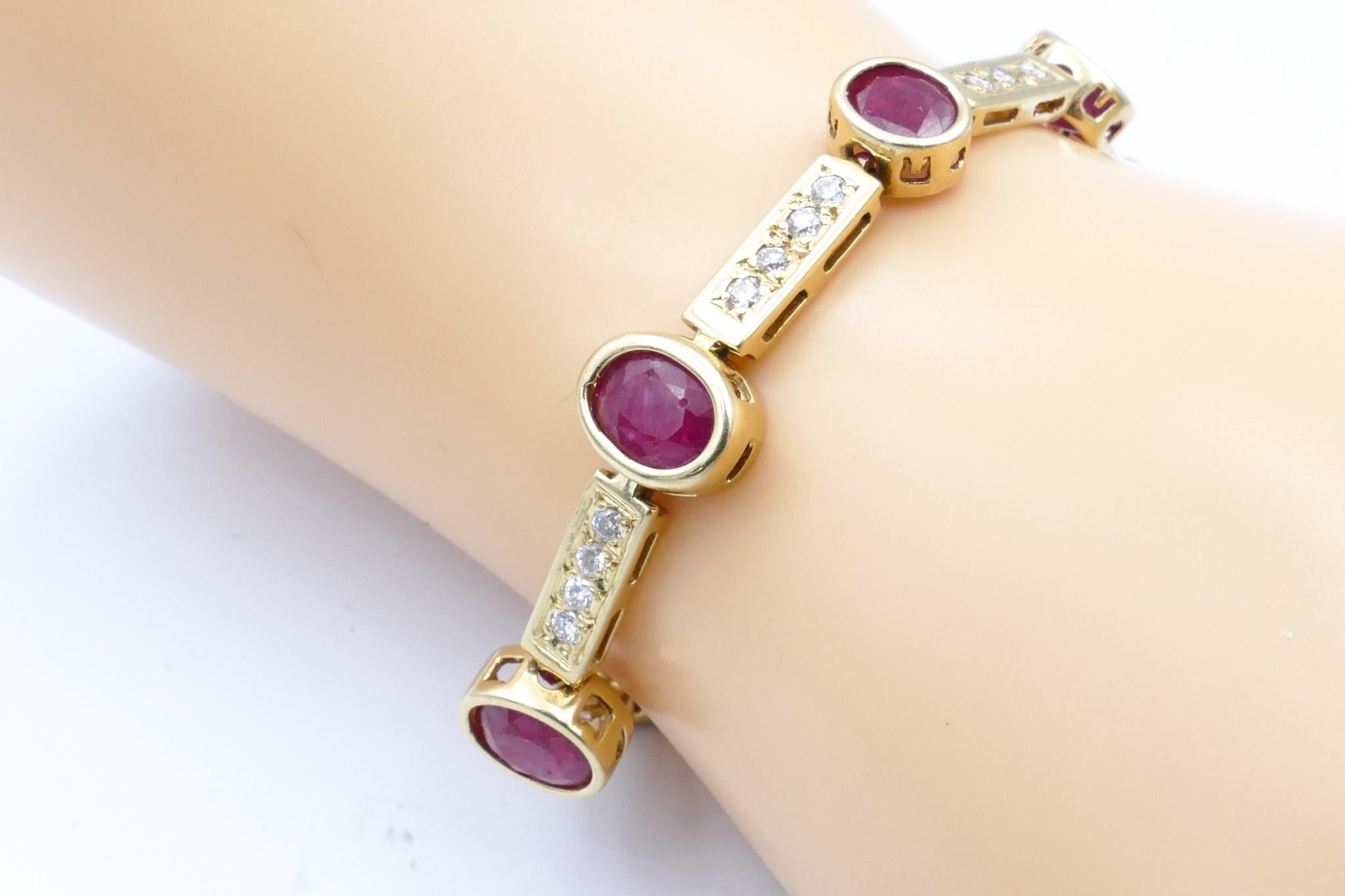 18 Carat Ruby & Multiple Diamond Bracelet In Excellent Condition For Sale In Splitter's Creek, NSW