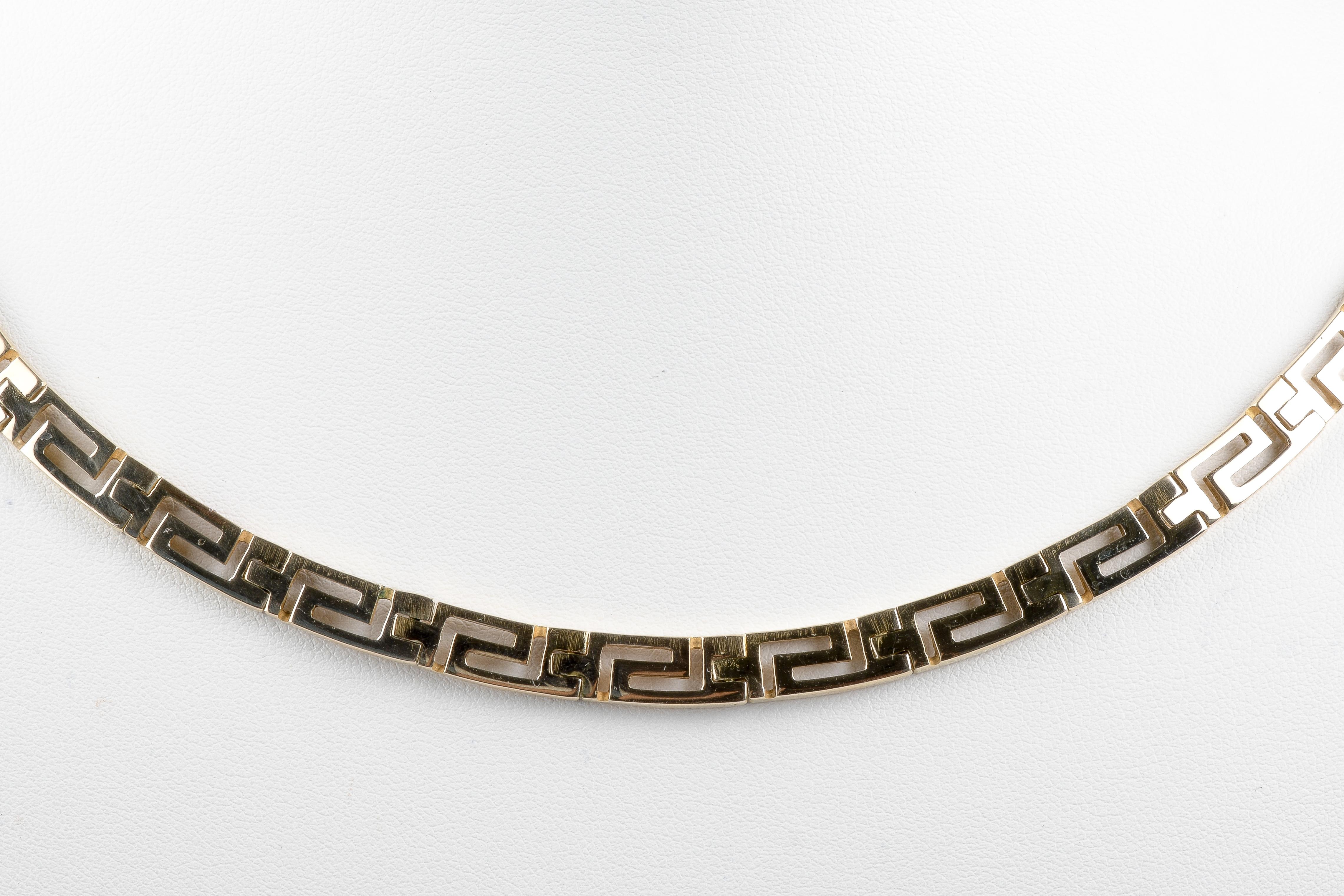 Halskette aus 18 Karat halb geflochtenem Gelbgold mit ausgefallenem Netz  im Zustand „Hervorragend“ im Angebot in Monte-Carlo, MC