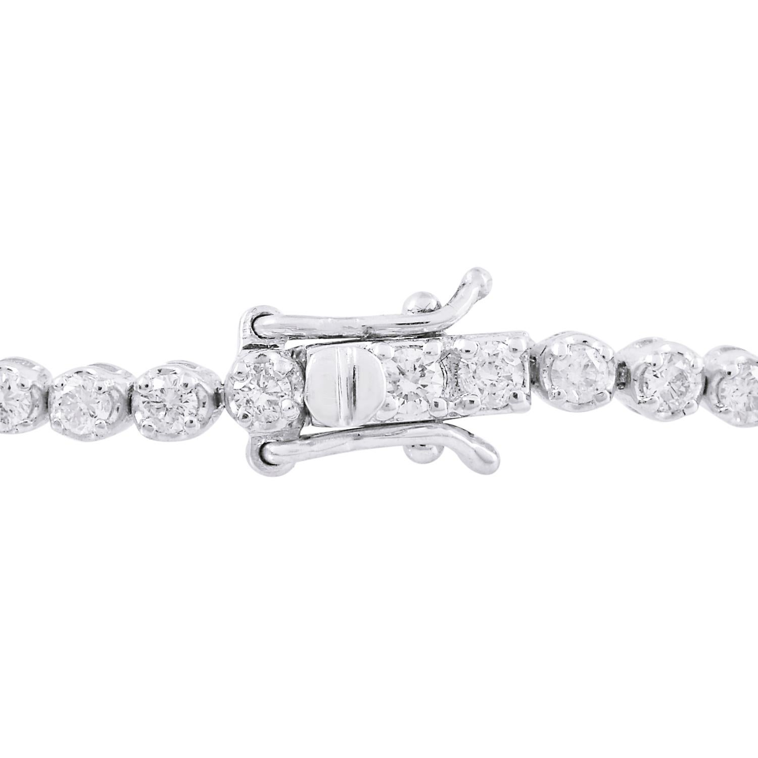 Round Cut 1.8 Carat SI Clarity HI Color Diamond Bracelet Solid 14k White Gold Fine Jewelry For Sale