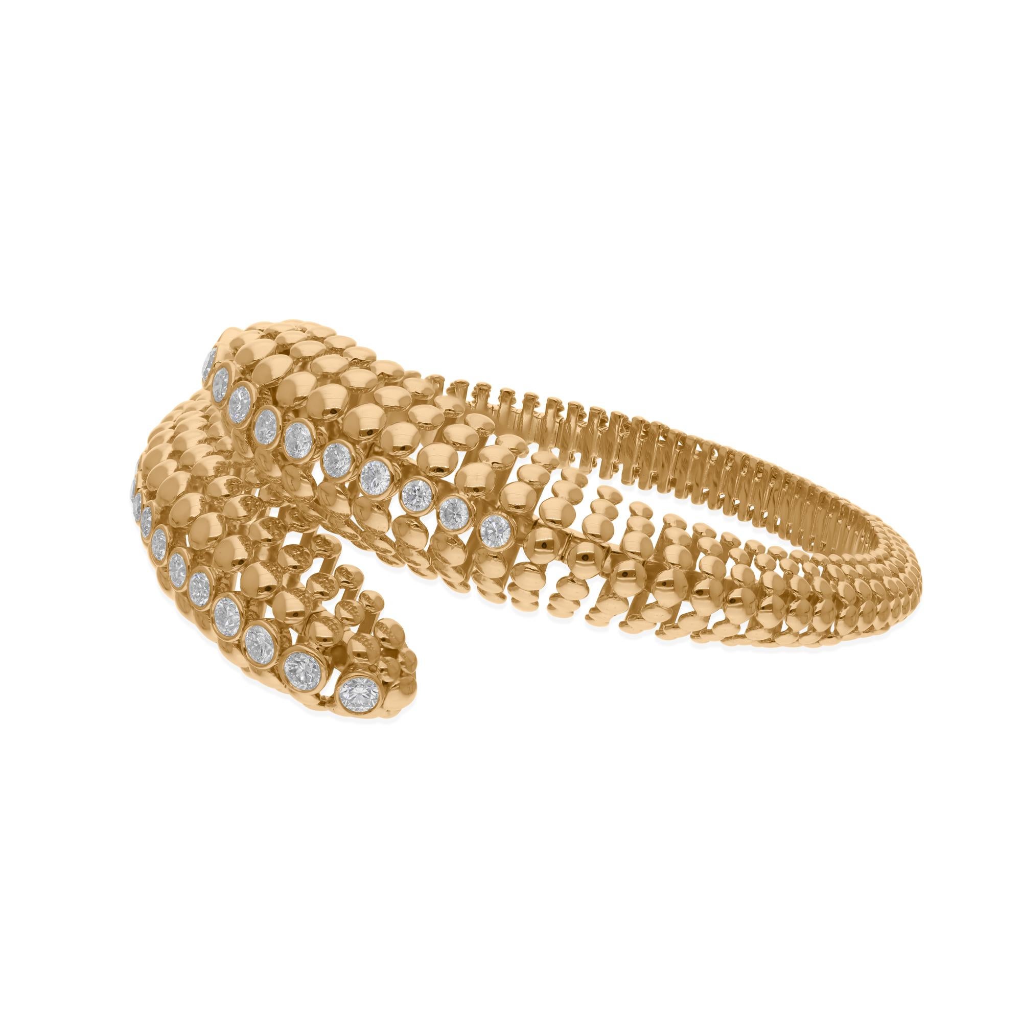 Contemporary 1.8 Carat SI/H Brilliant Cut Diamond Open Cuff Bracelet 18 Karat Yellow Gold For Sale